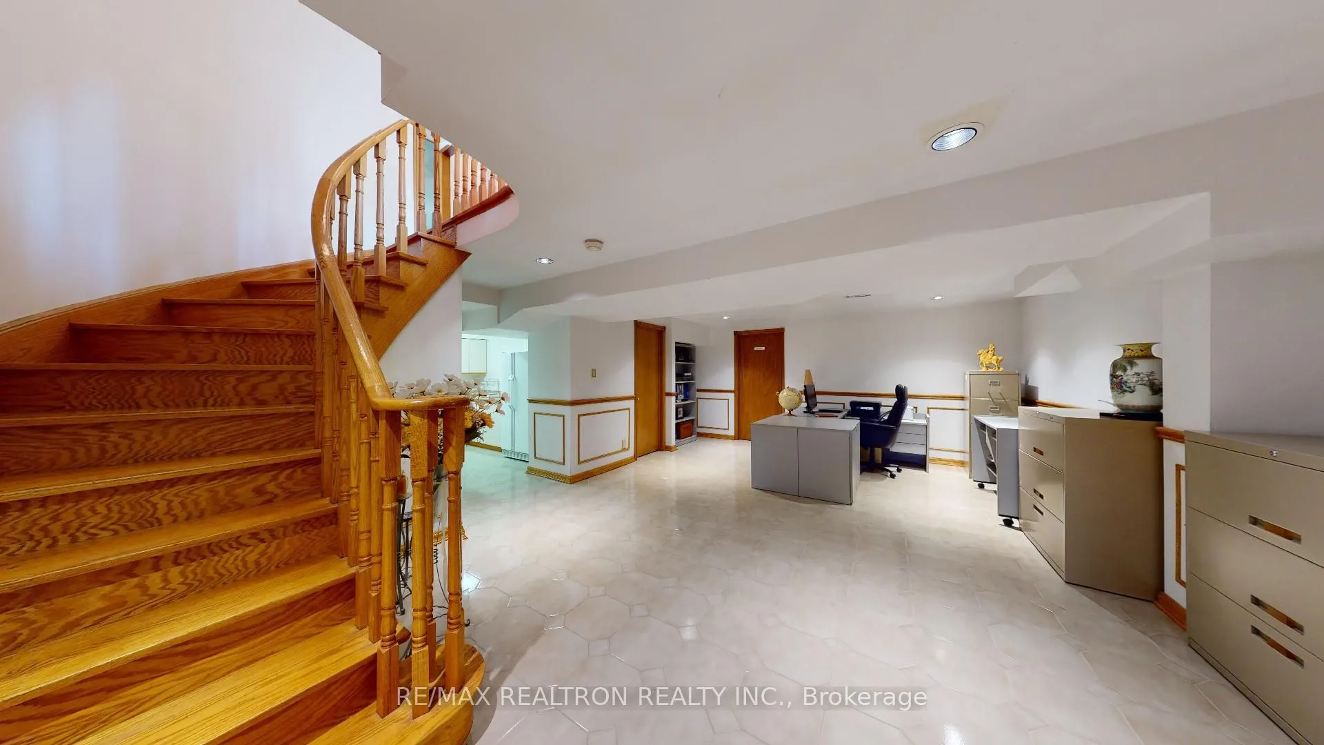 2 Glenhurst Road