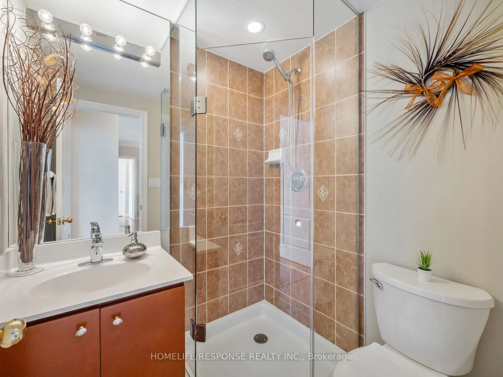88 Promenade Circle, #701