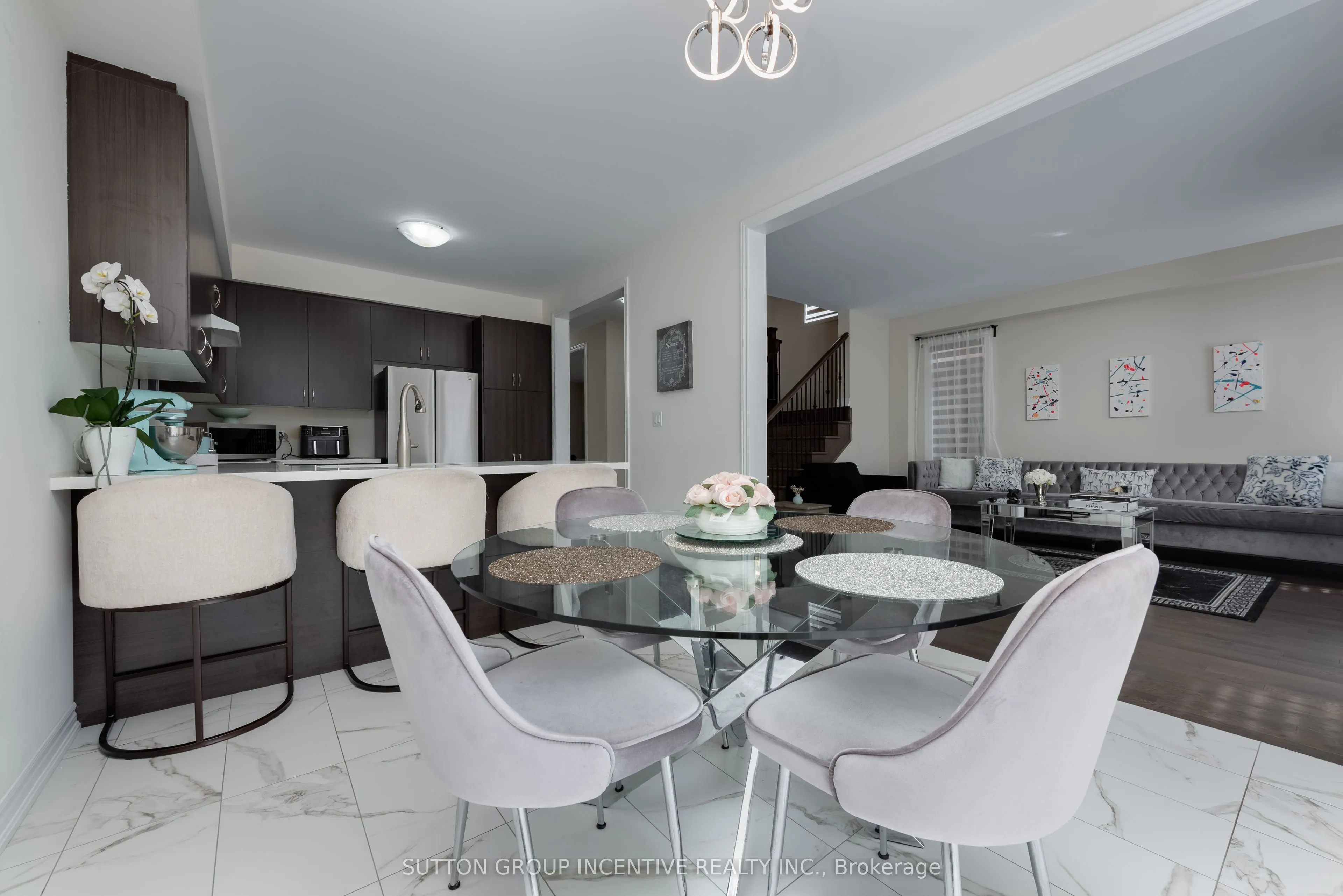 2271 Grainger Loop