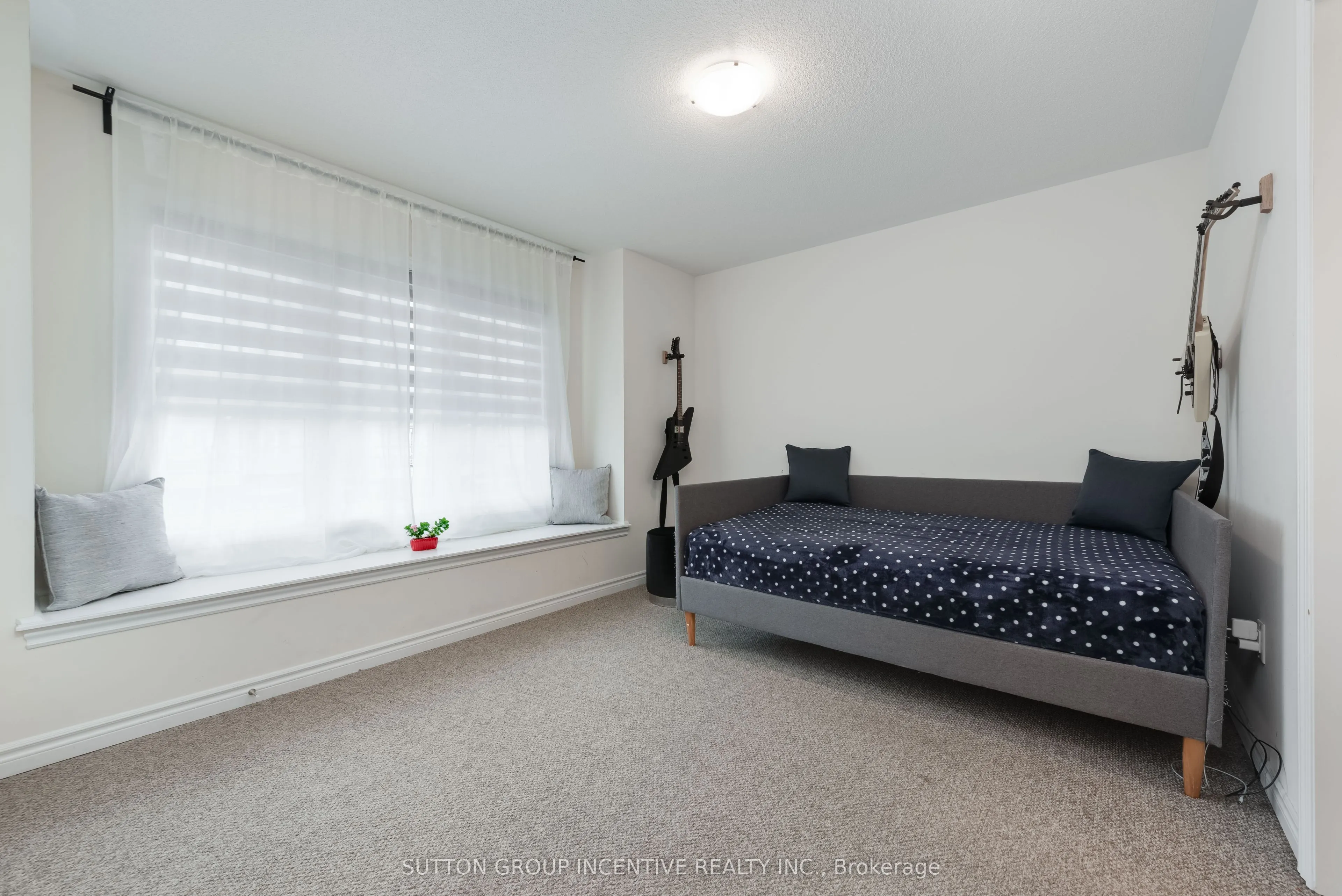 2271 Grainger Loop