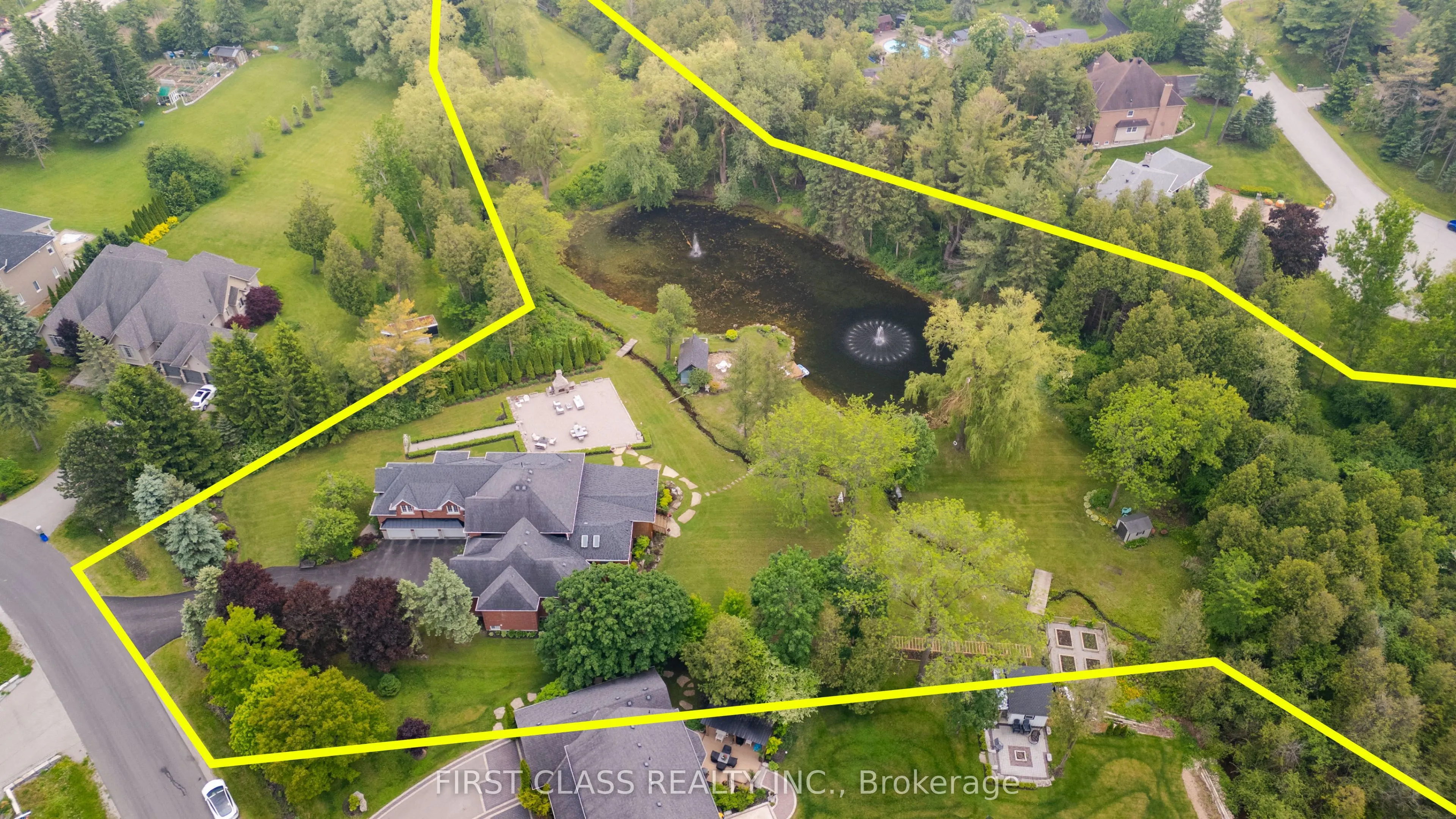 2 Vanvalley Drive
