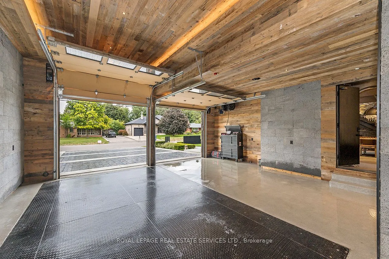 27 Goodman Crescent