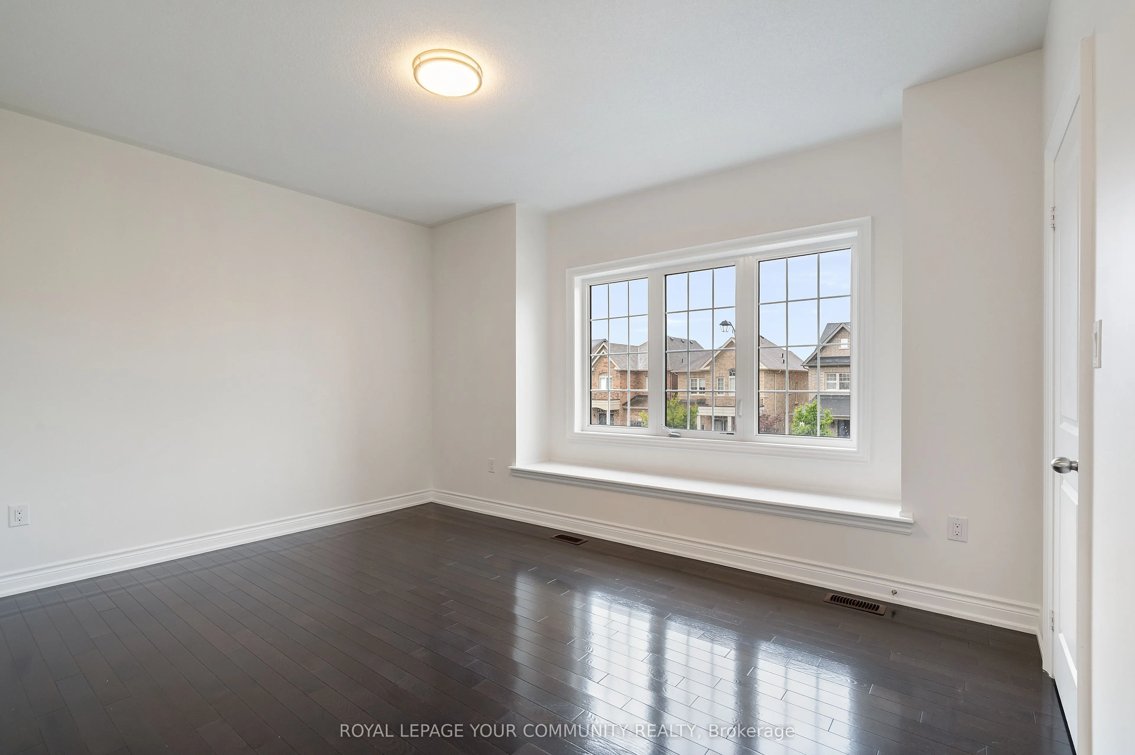 23 Pelee Avenue