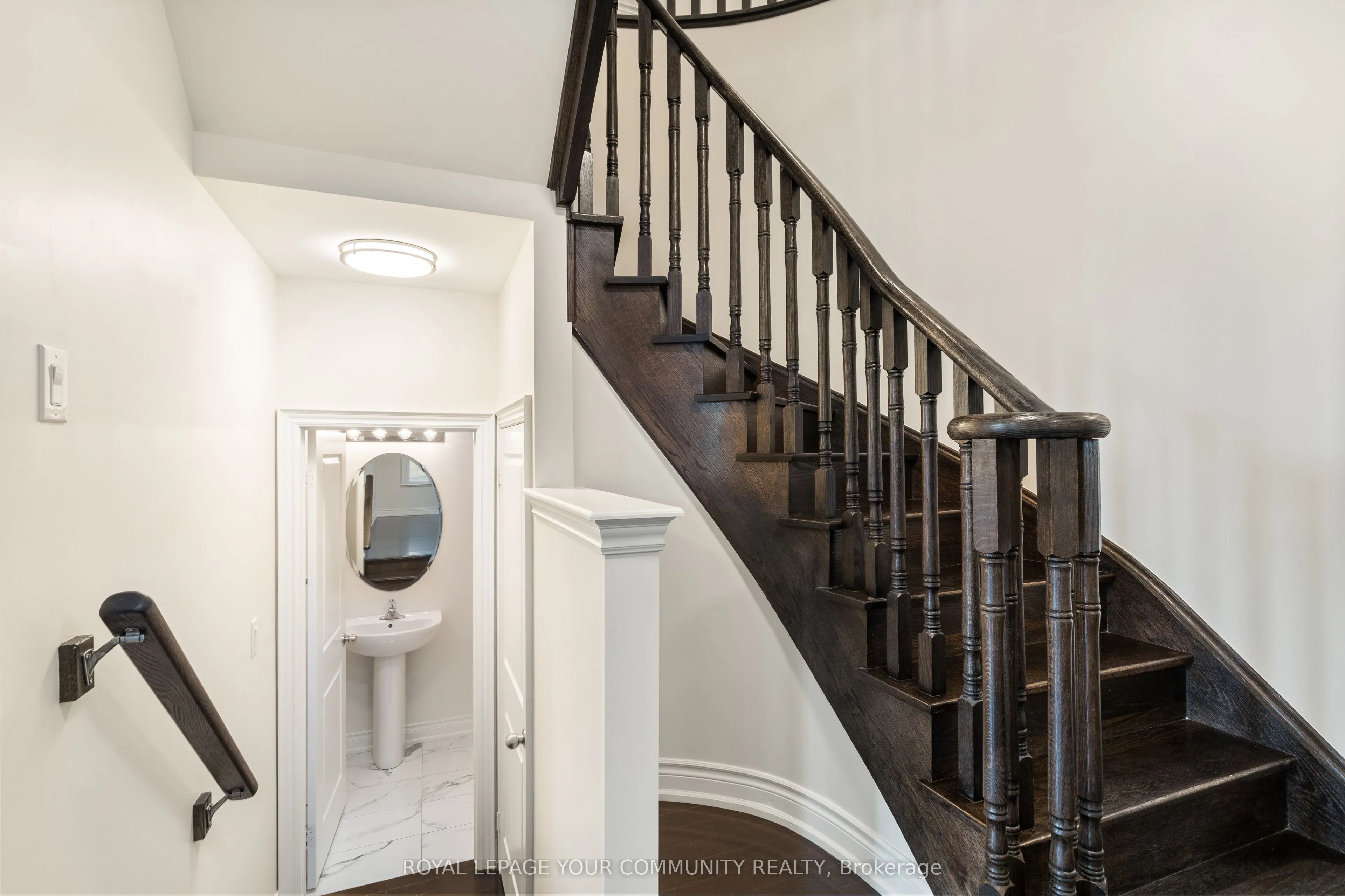 23 Pelee Avenue