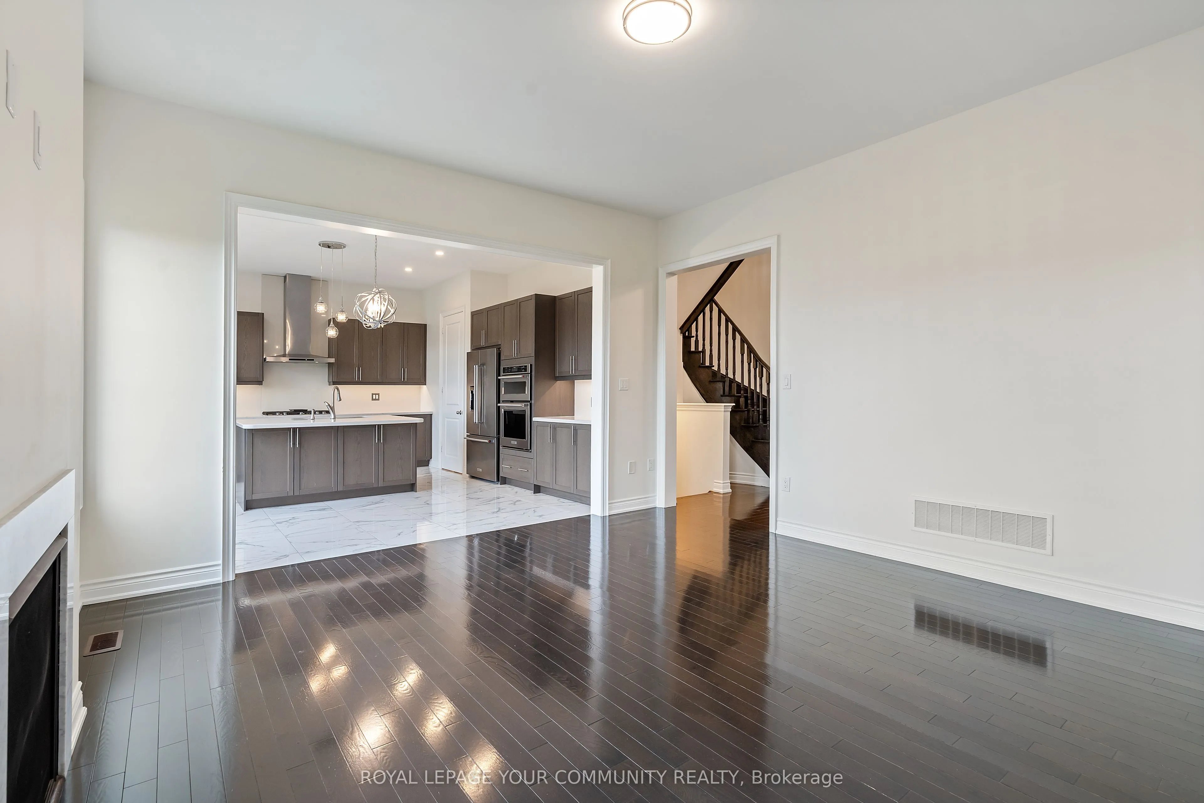 23 Pelee Avenue