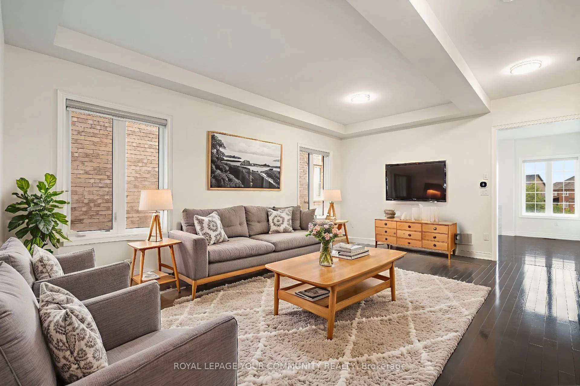 23 Pelee Avenue