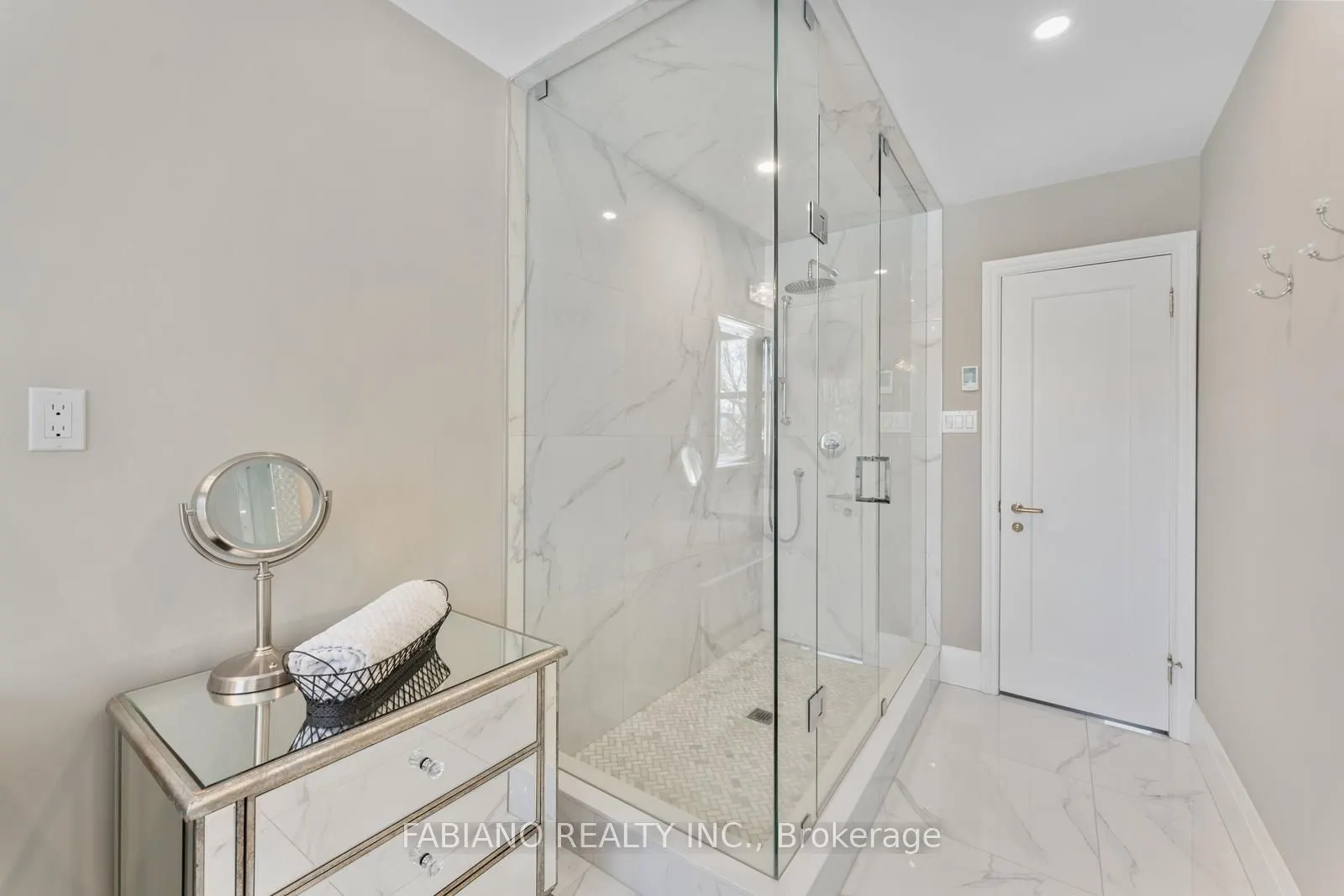 186 Wigwoss Drive