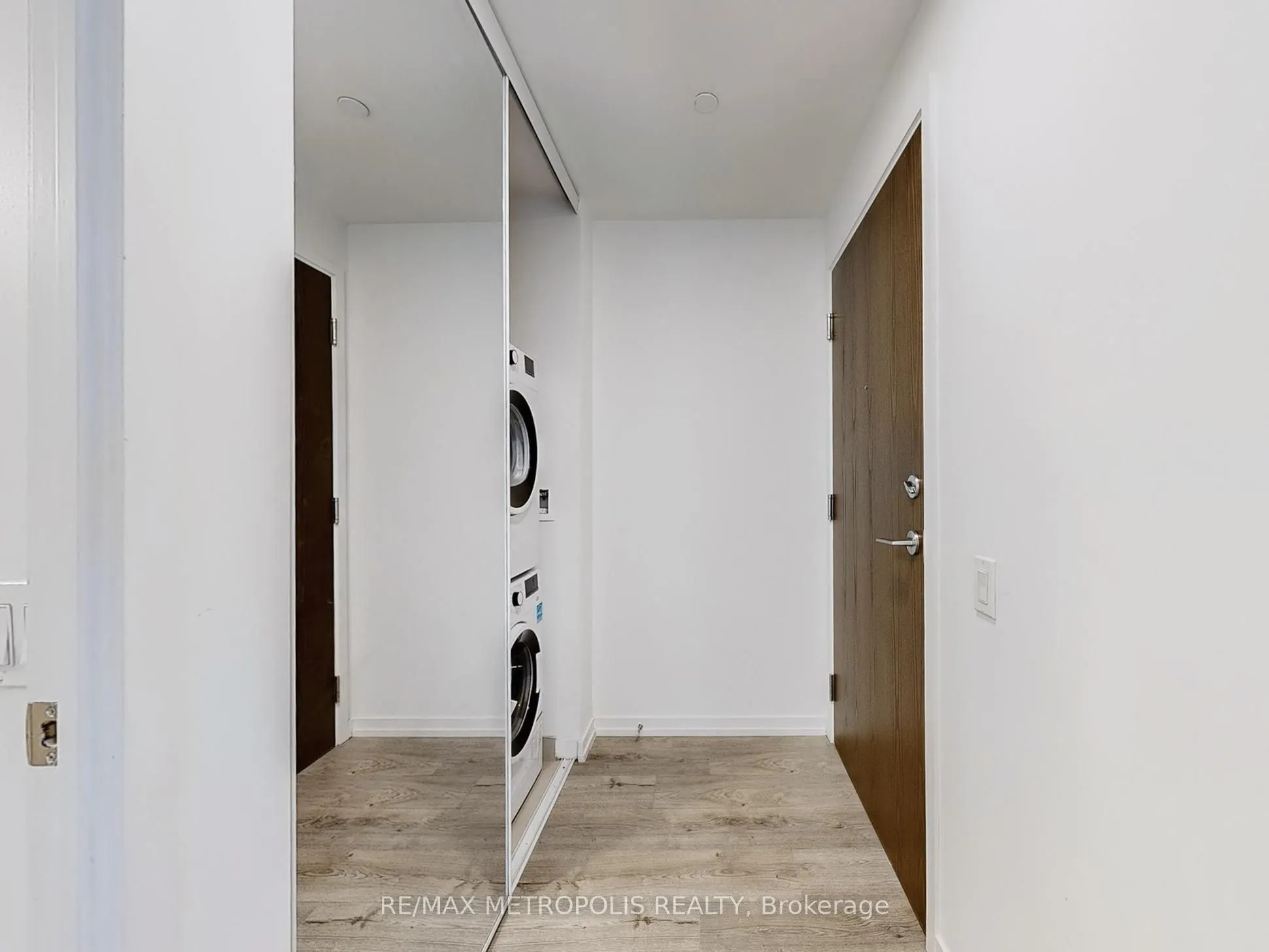 7890 Jane Street, #4211