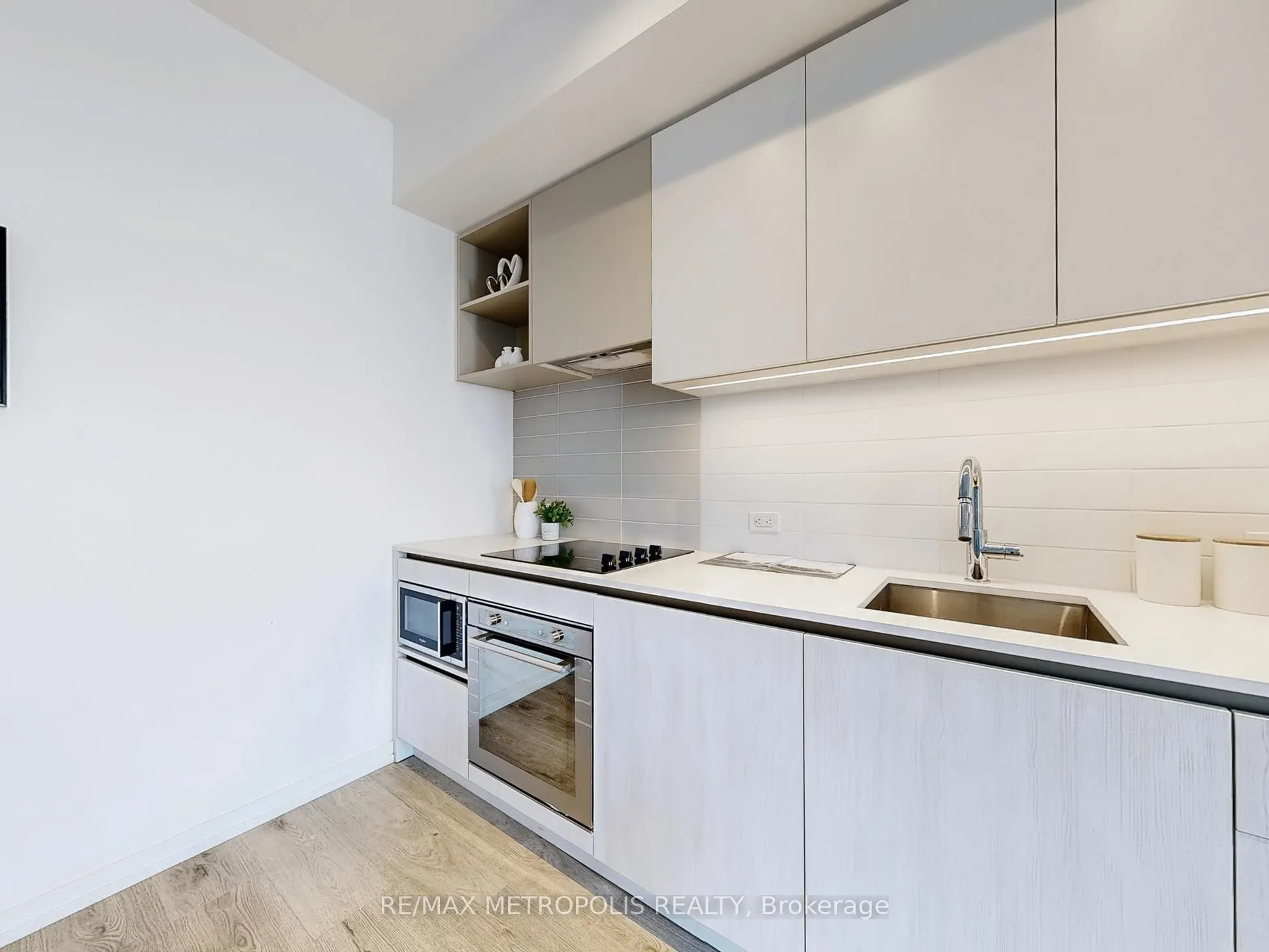 7890 Jane Street, #4211