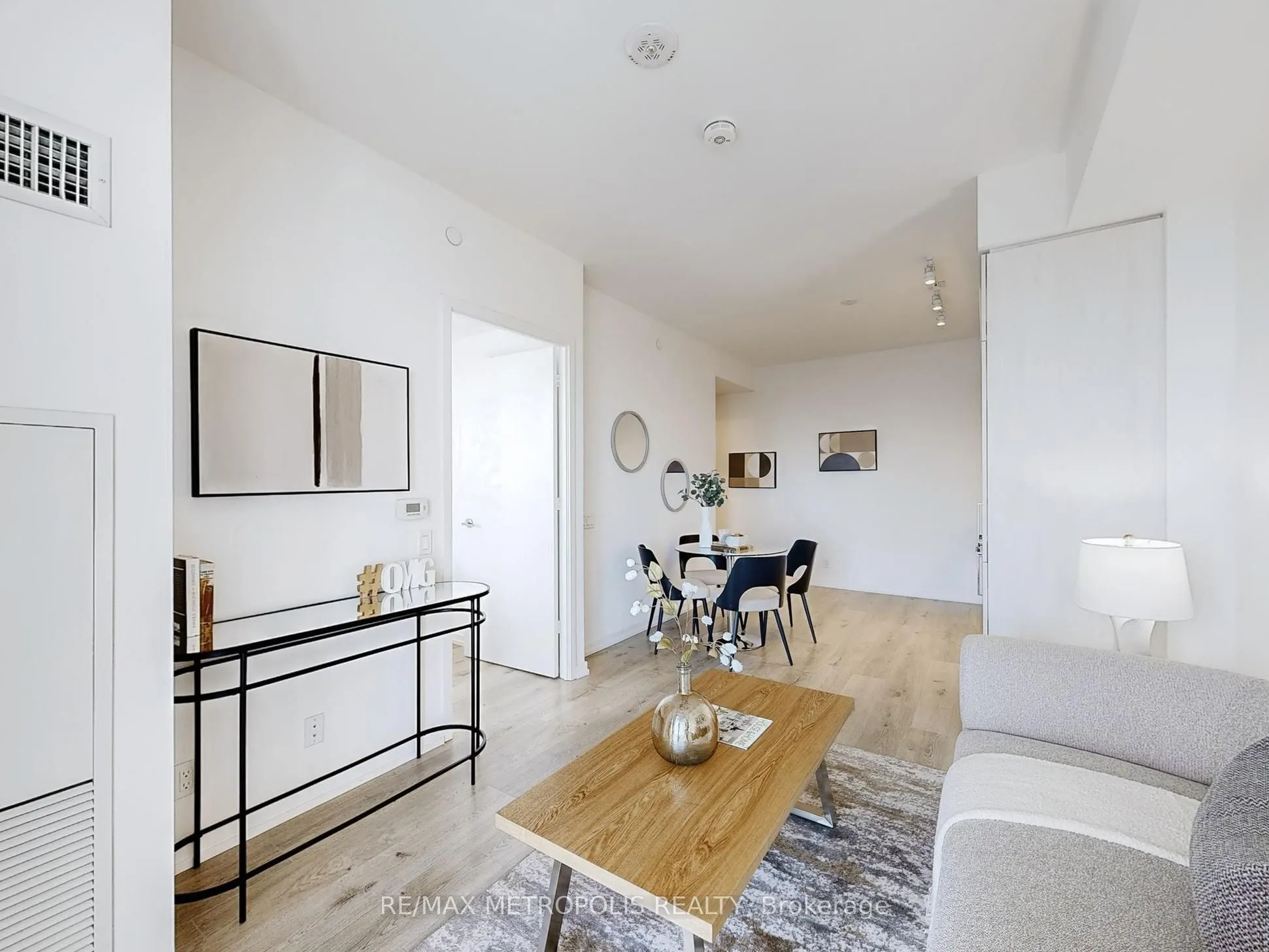 7890 Jane Street, #4211