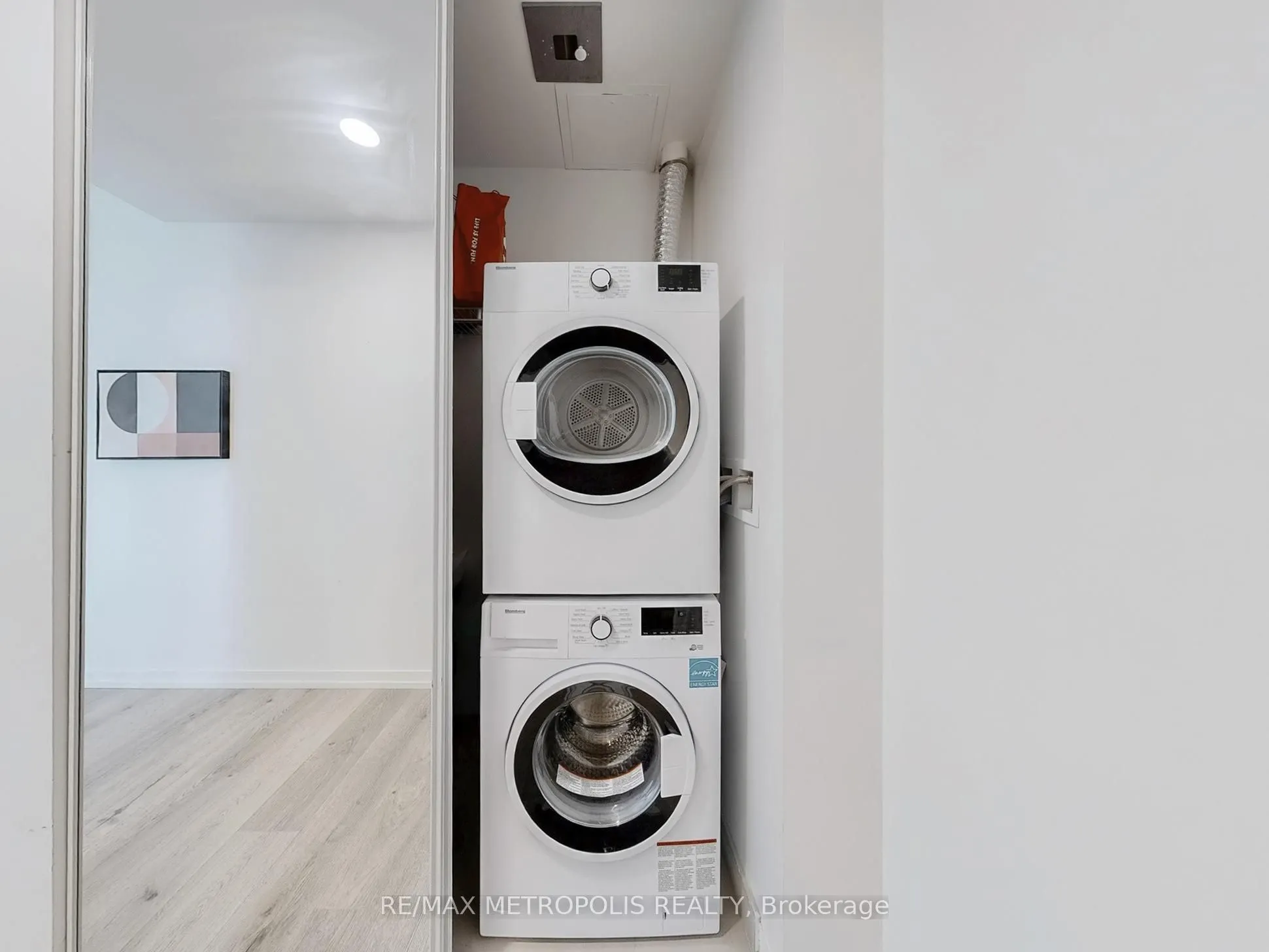 7890 Jane Street, #4211