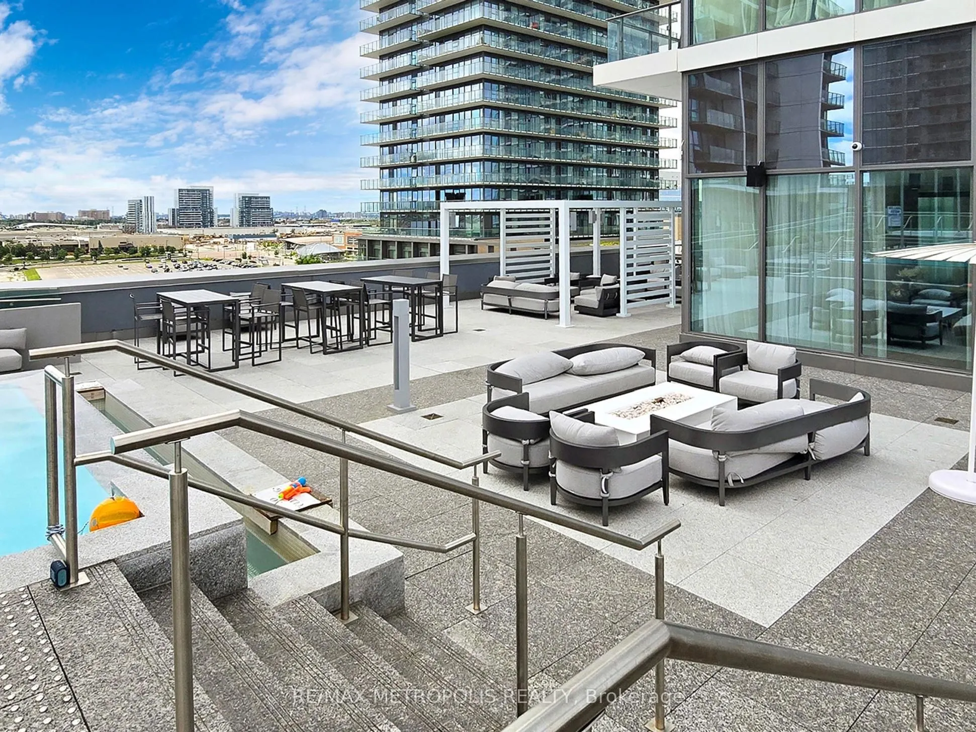 7890 Jane Street, #4211
