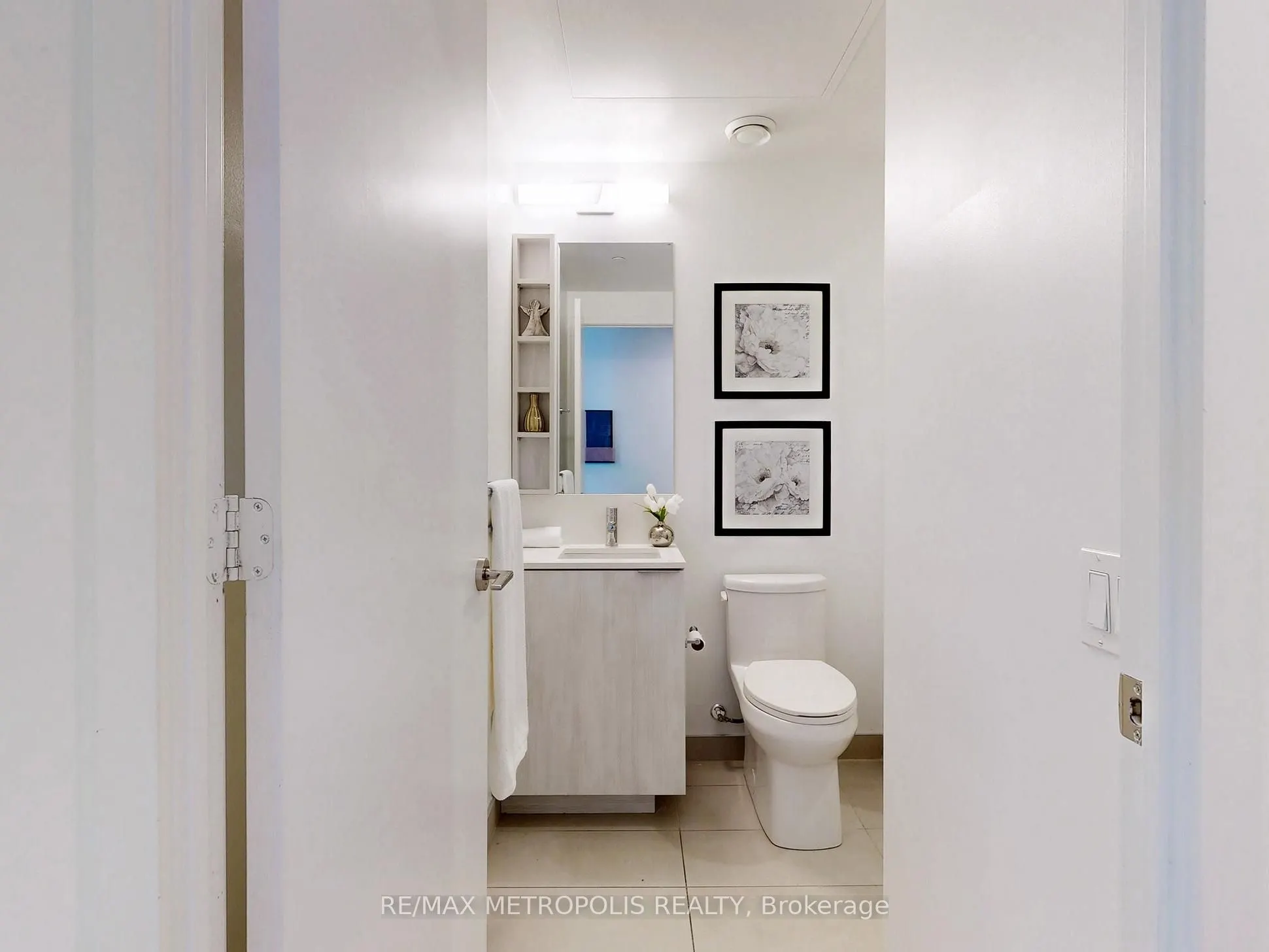 7890 Jane Street, #4211