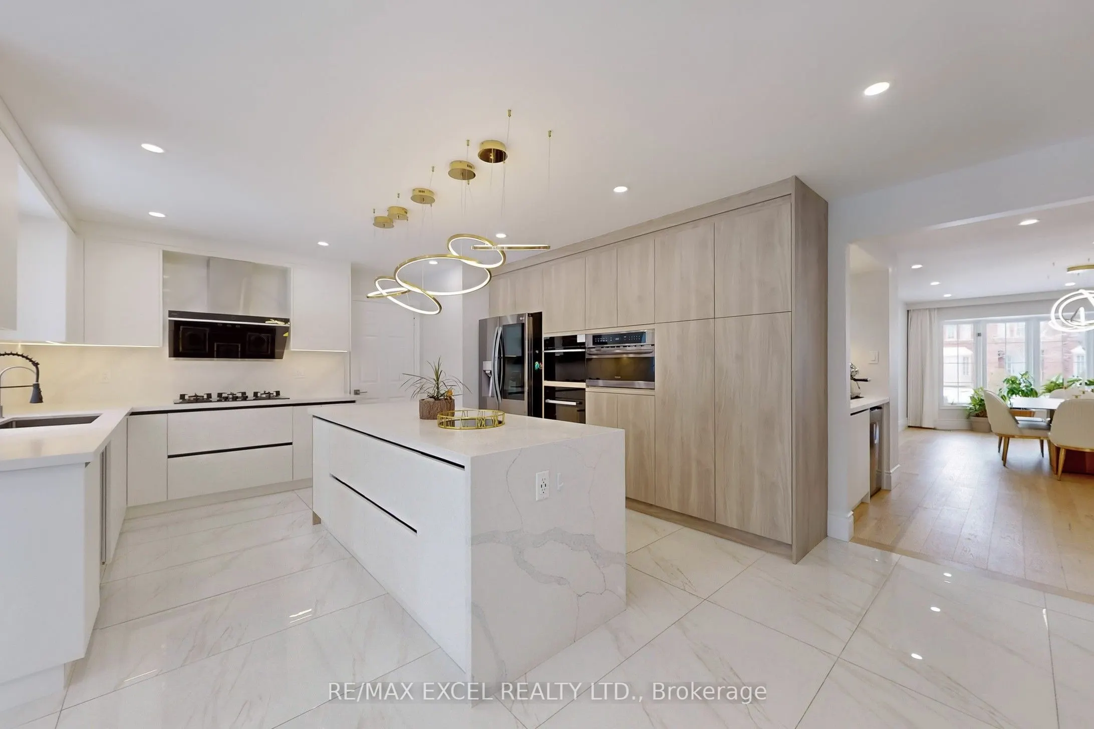 12 Moses Crescent