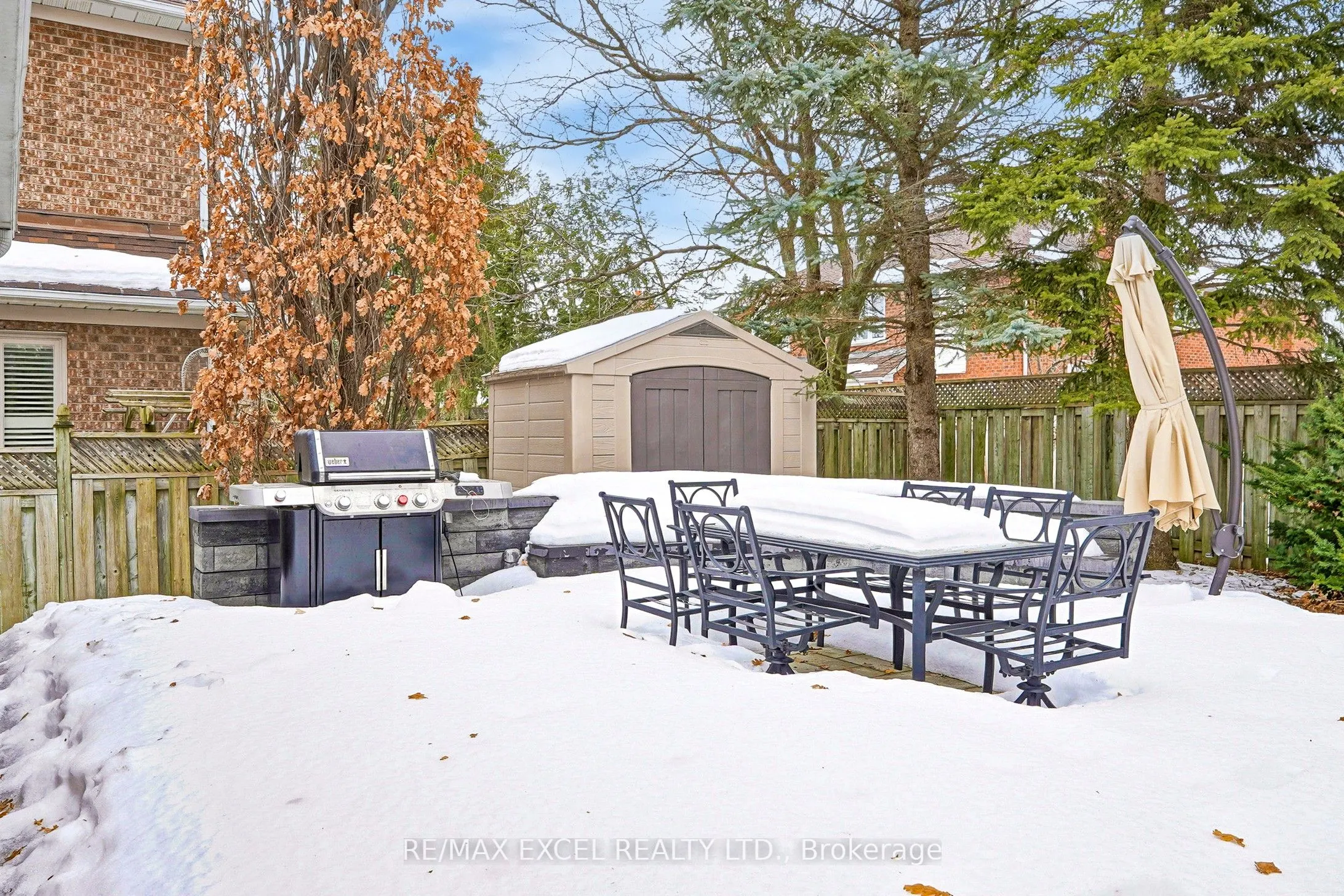 12 Moses Crescent