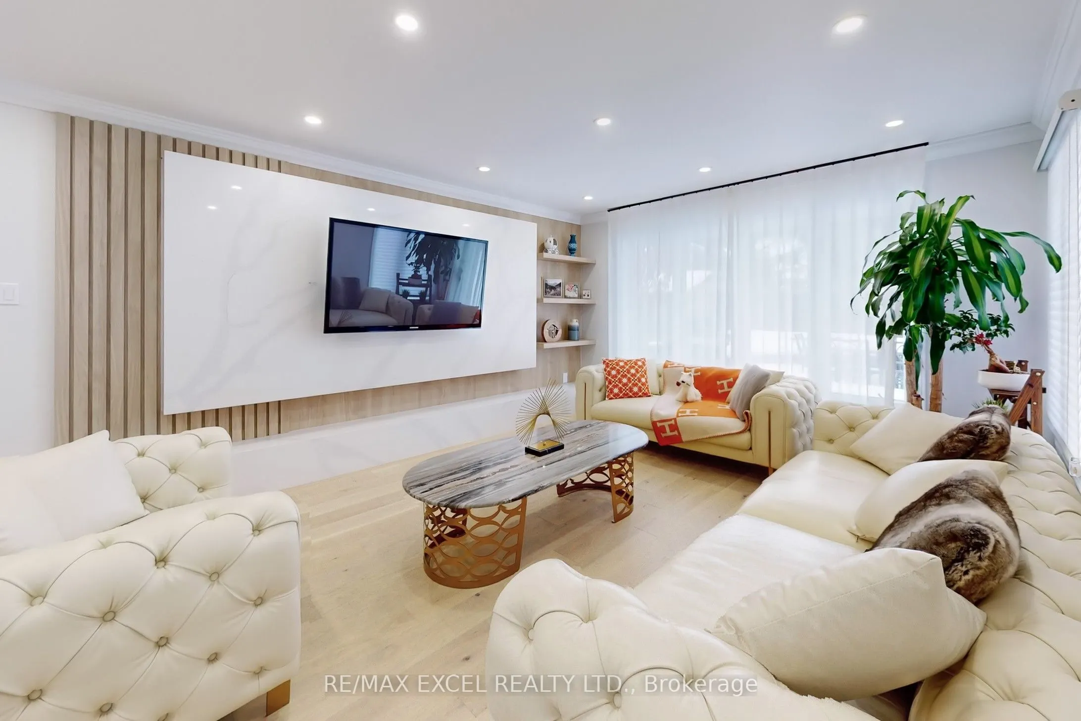 12 Moses Crescent