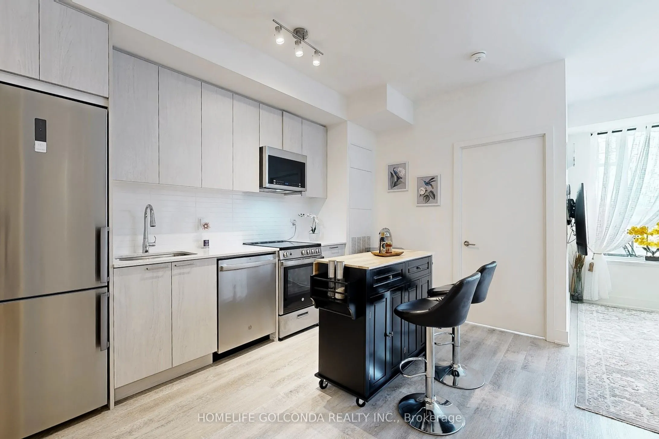 185 Deerfield Road, #312