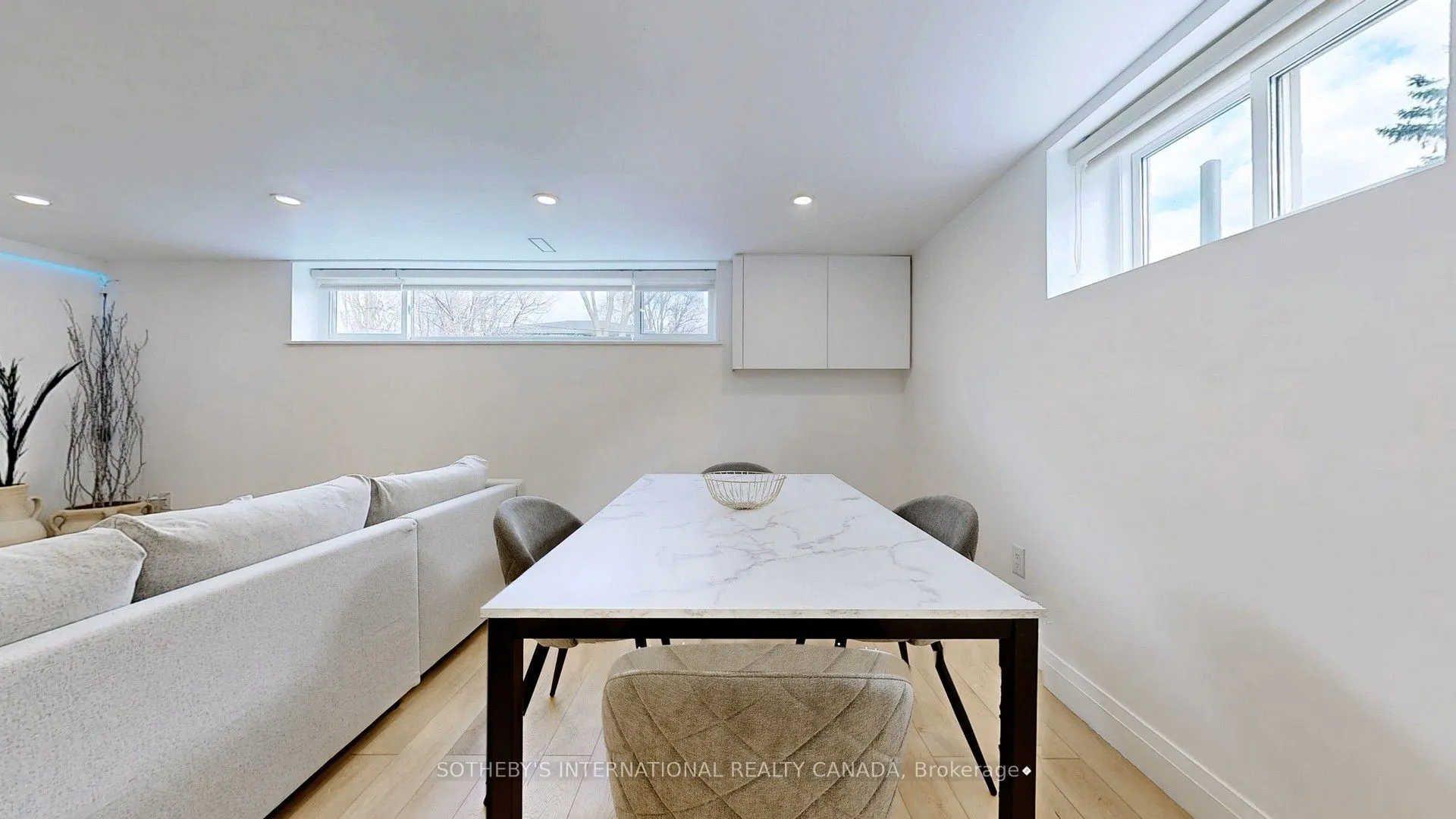 24 Collins Crescent, #Lower