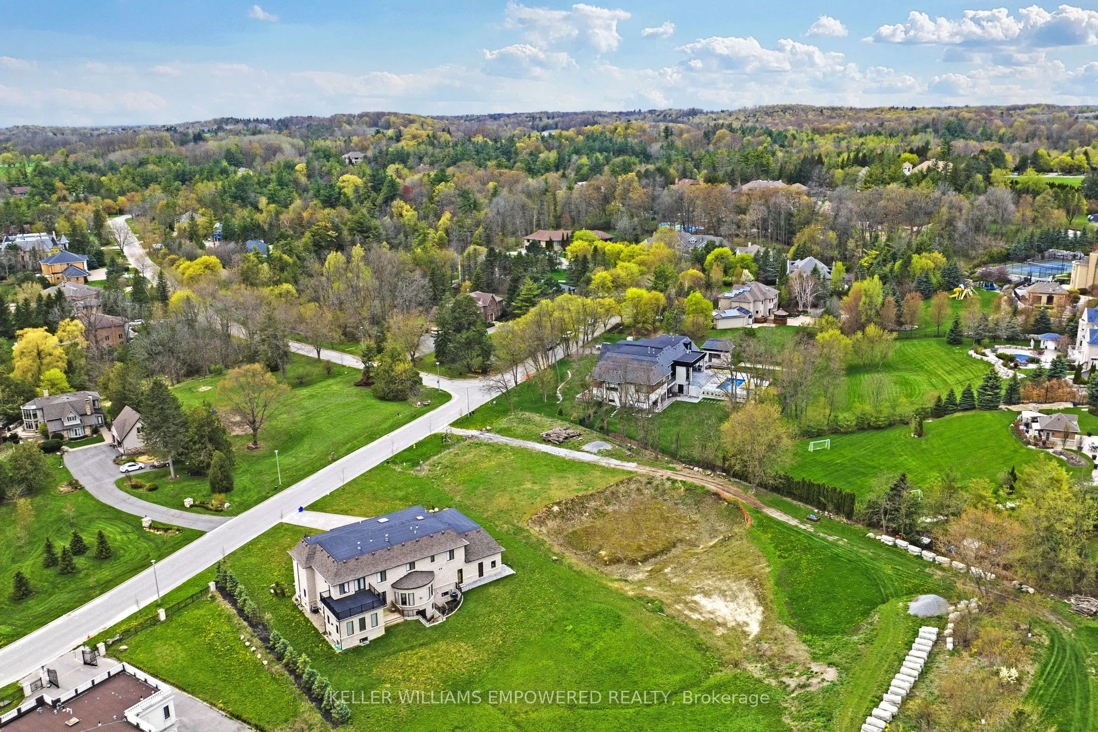 15 Honey Locust Court