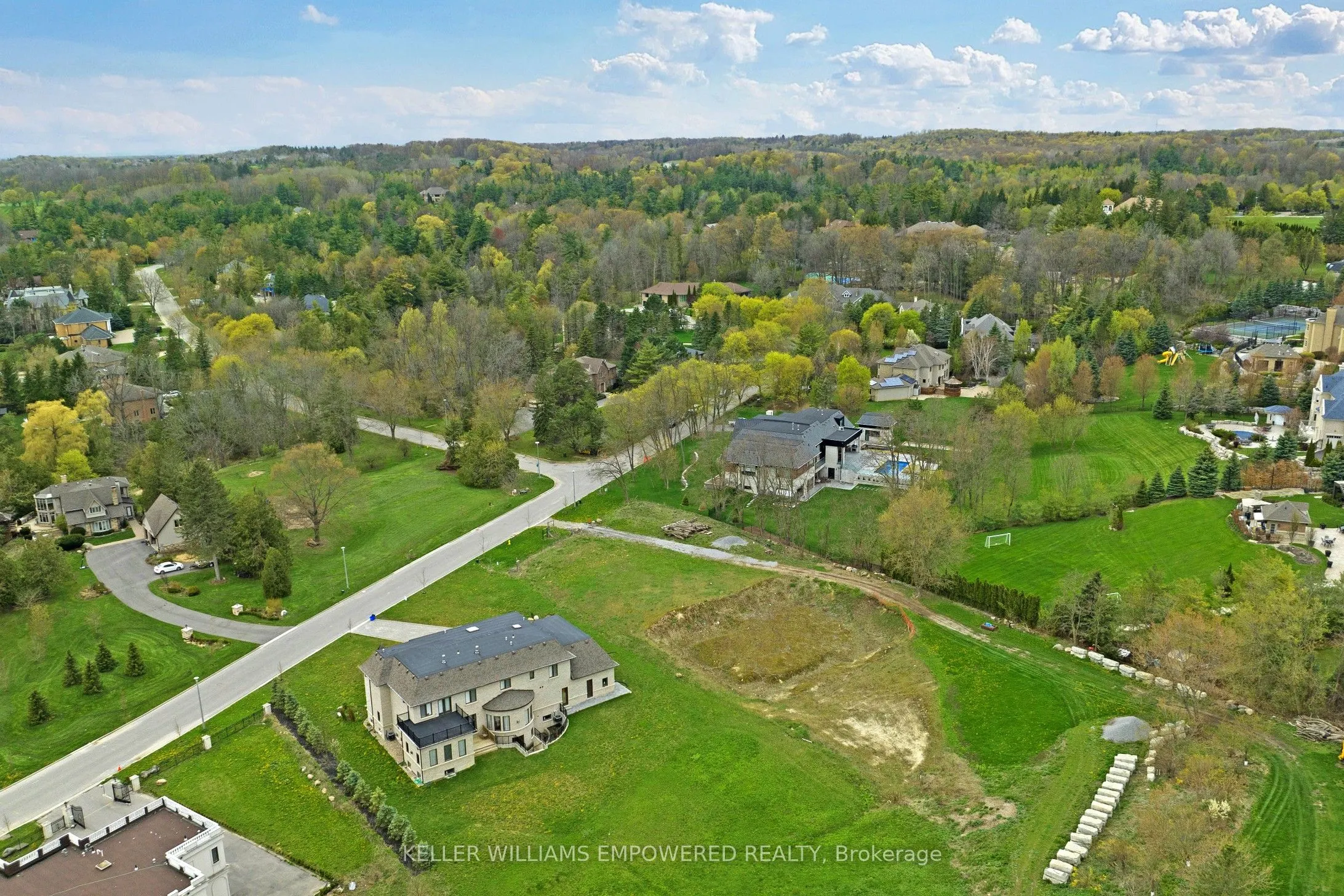15 Honey Locust Court