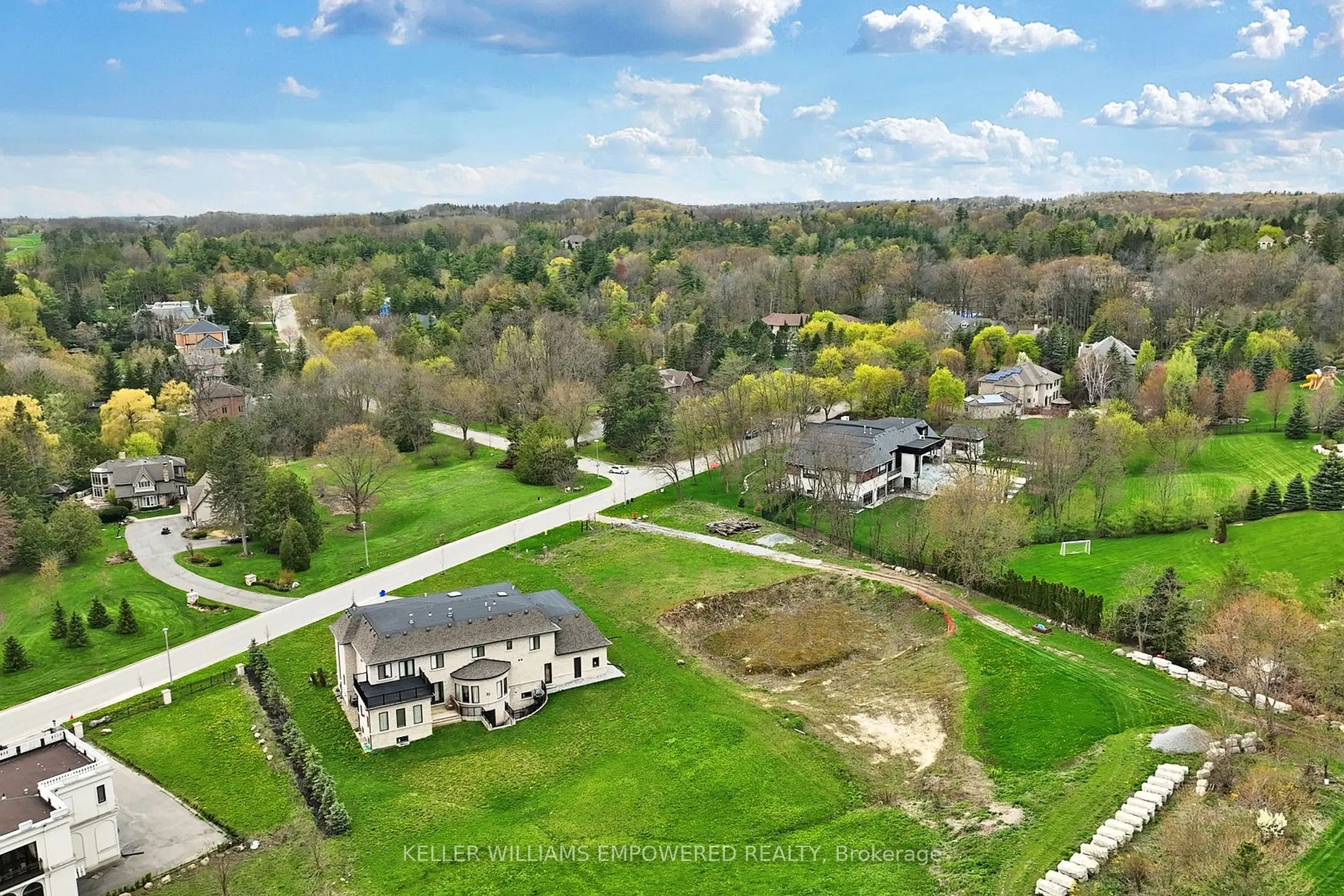 15 Honey Locust Court