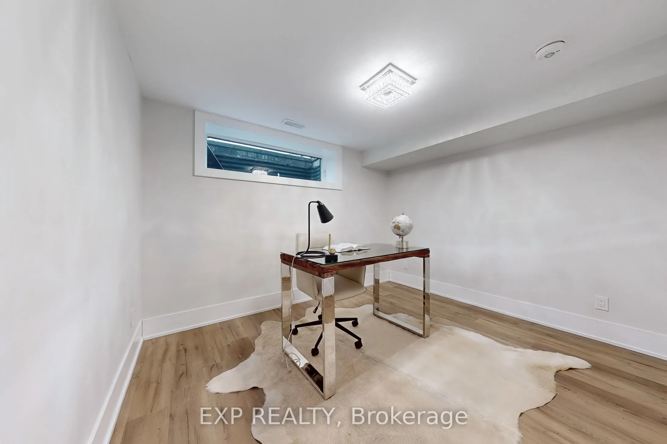 385 Easy Street