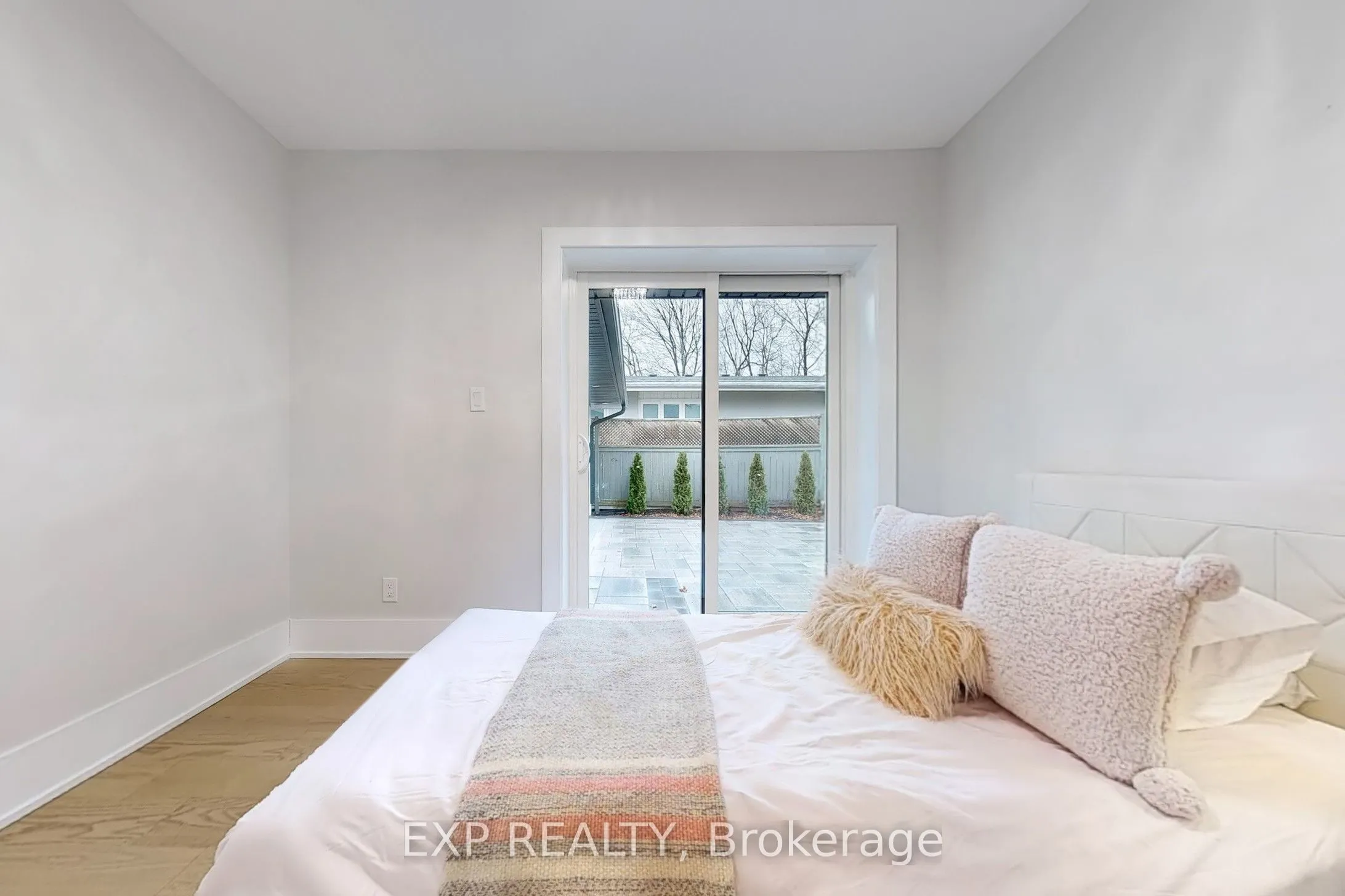385 Easy Street