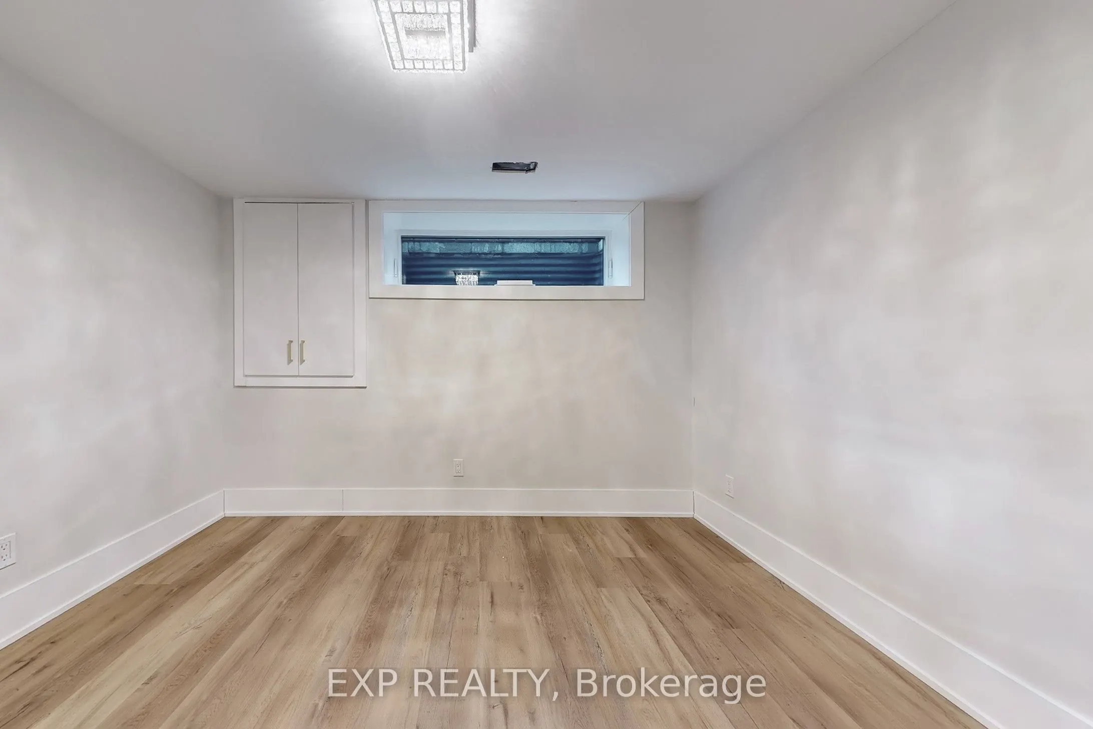 385 Easy Street