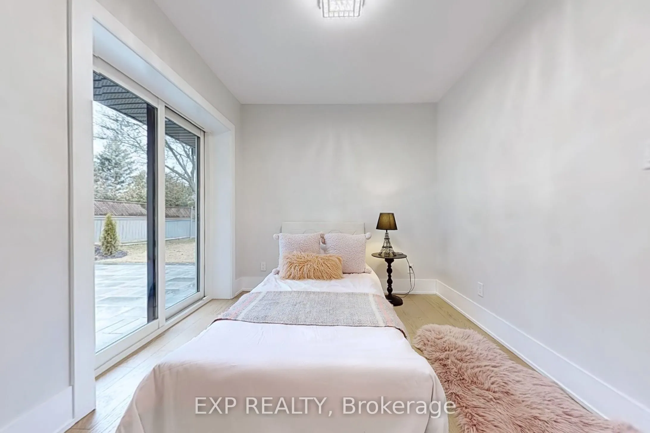 385 Easy Street