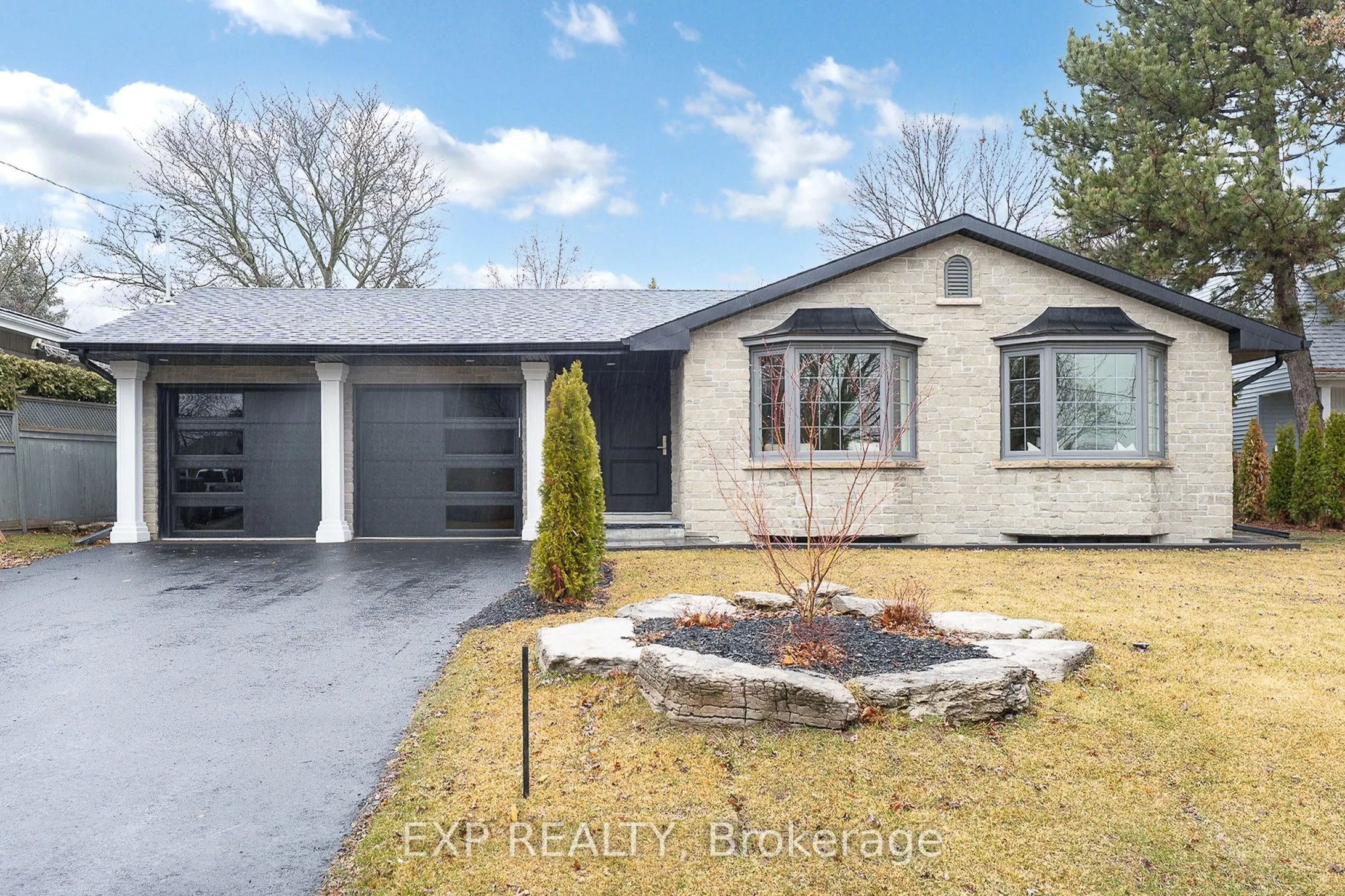 385 Easy Street