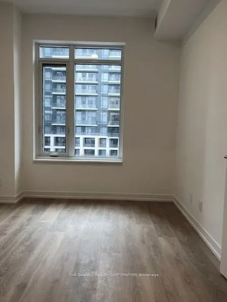 8 Beverley Glen Boulevard, #506