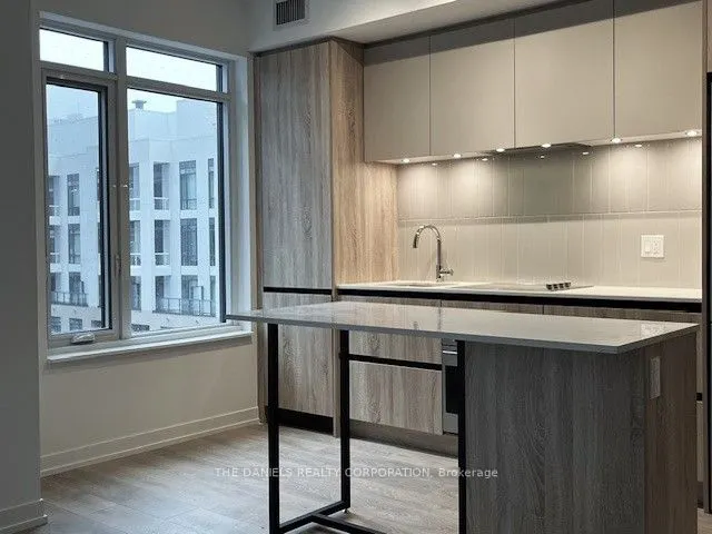 8 Beverley Glen Boulevard, #506