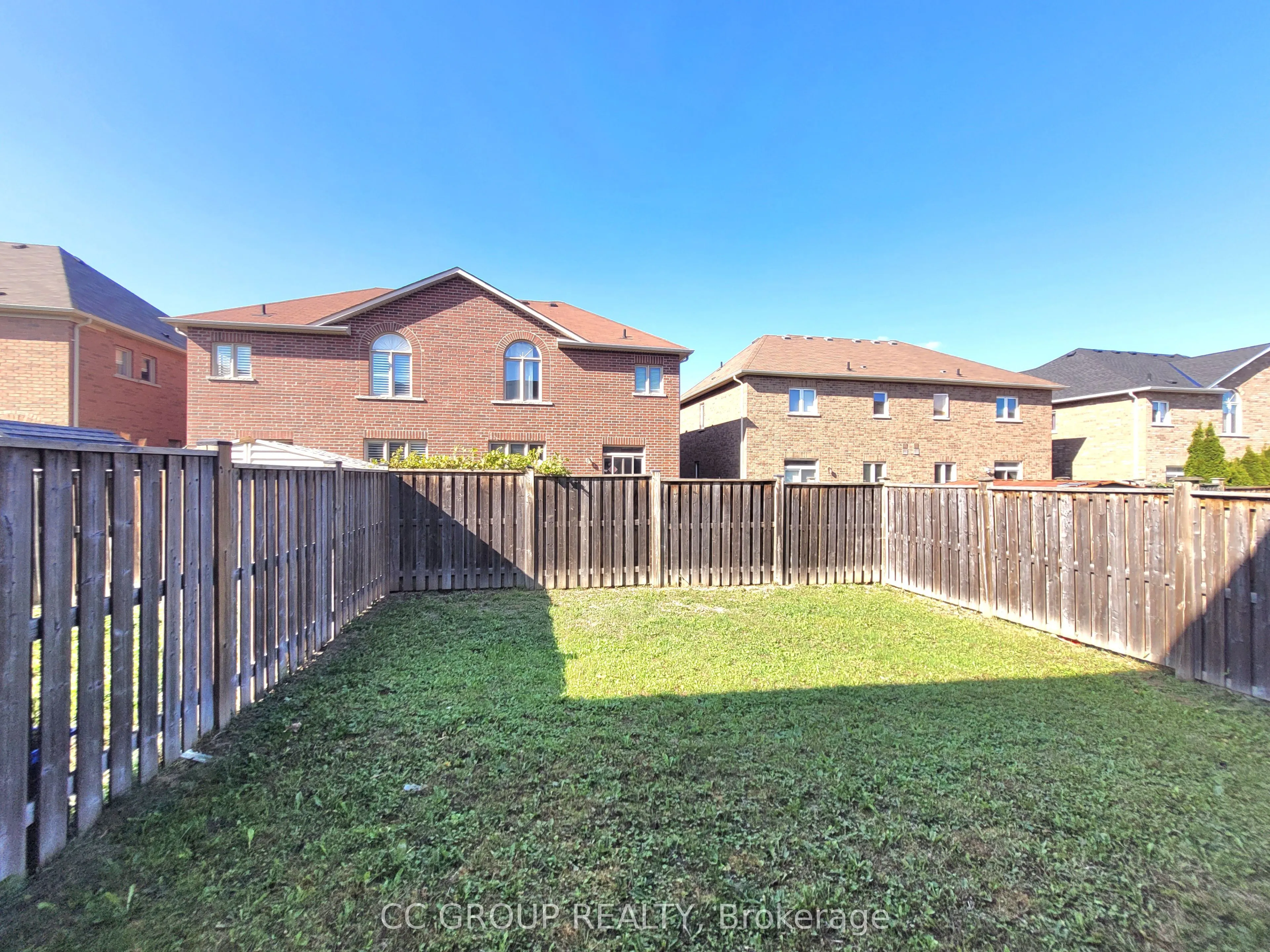 76 Carolina Rose Crescent