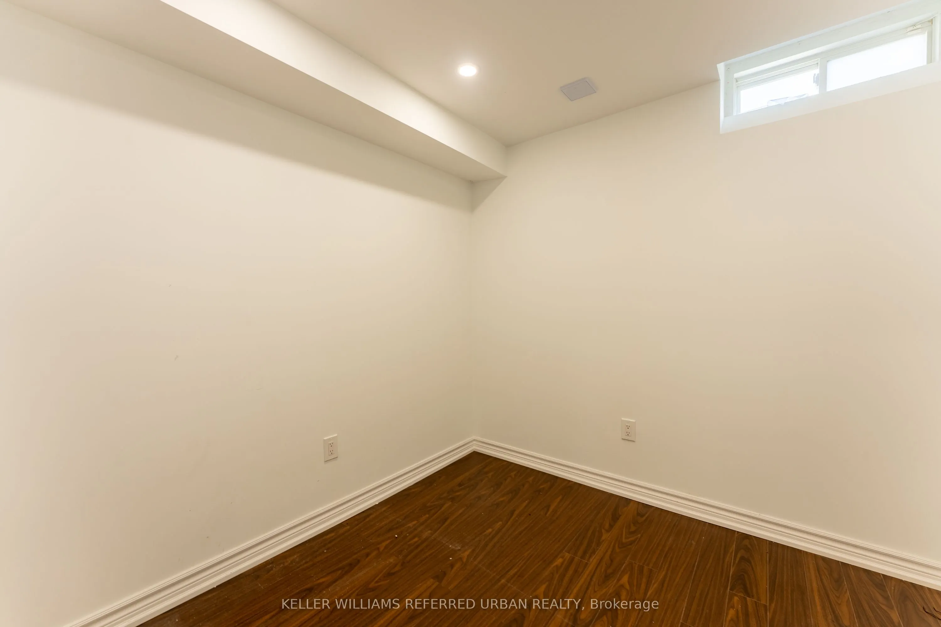 1 Green Hollow Court
