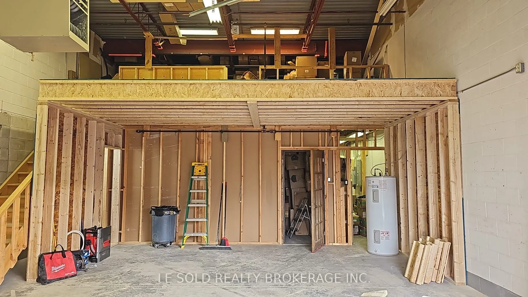117 Ringwood Drive, #4 (warehouse)