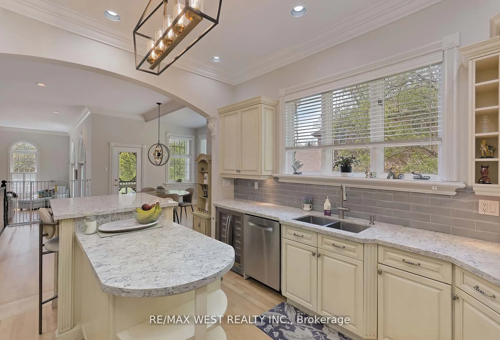5 Humberview Drive