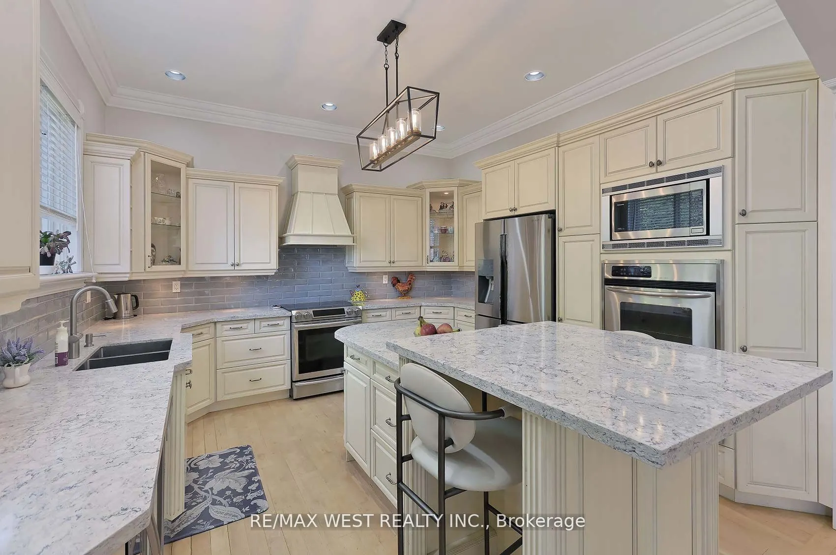 5 Humberview Drive
