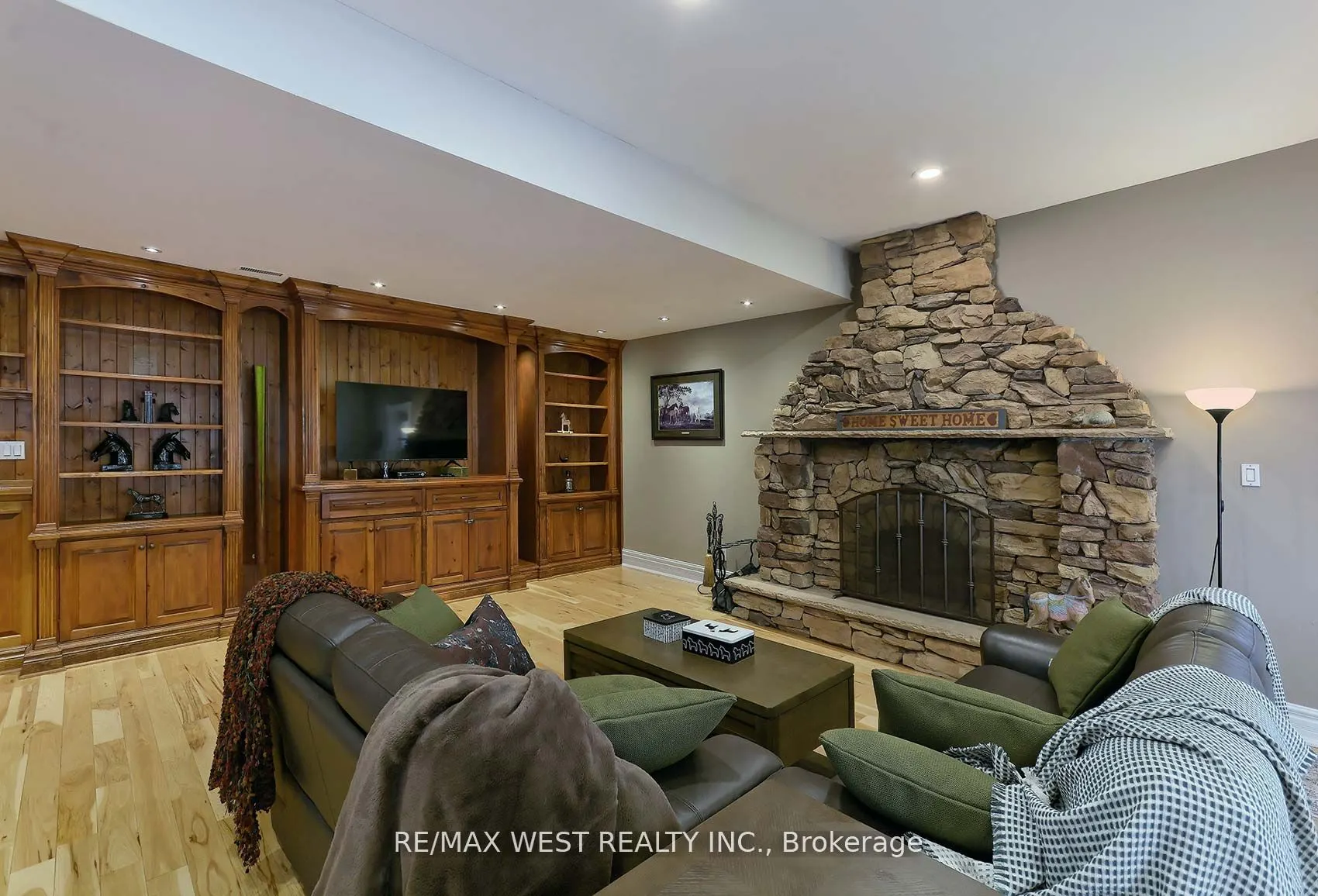 5 Humberview Drive