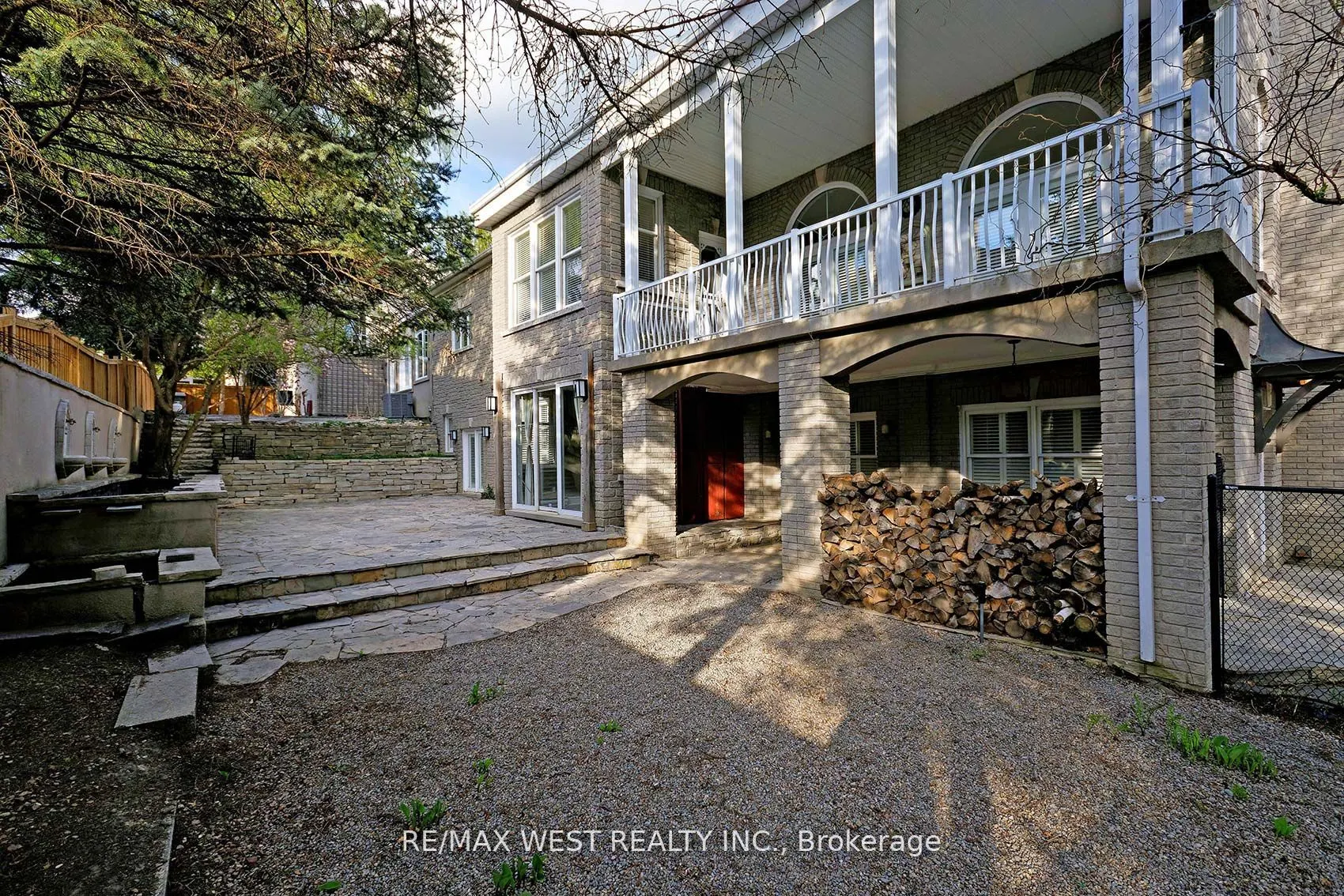 5 Humberview Drive
