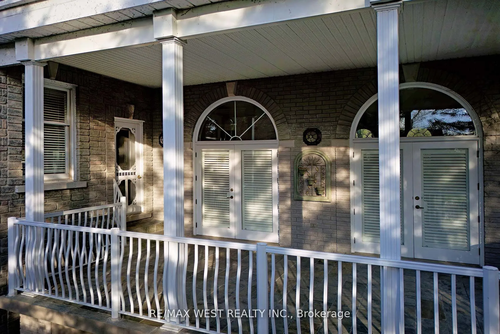 5 Humberview Drive