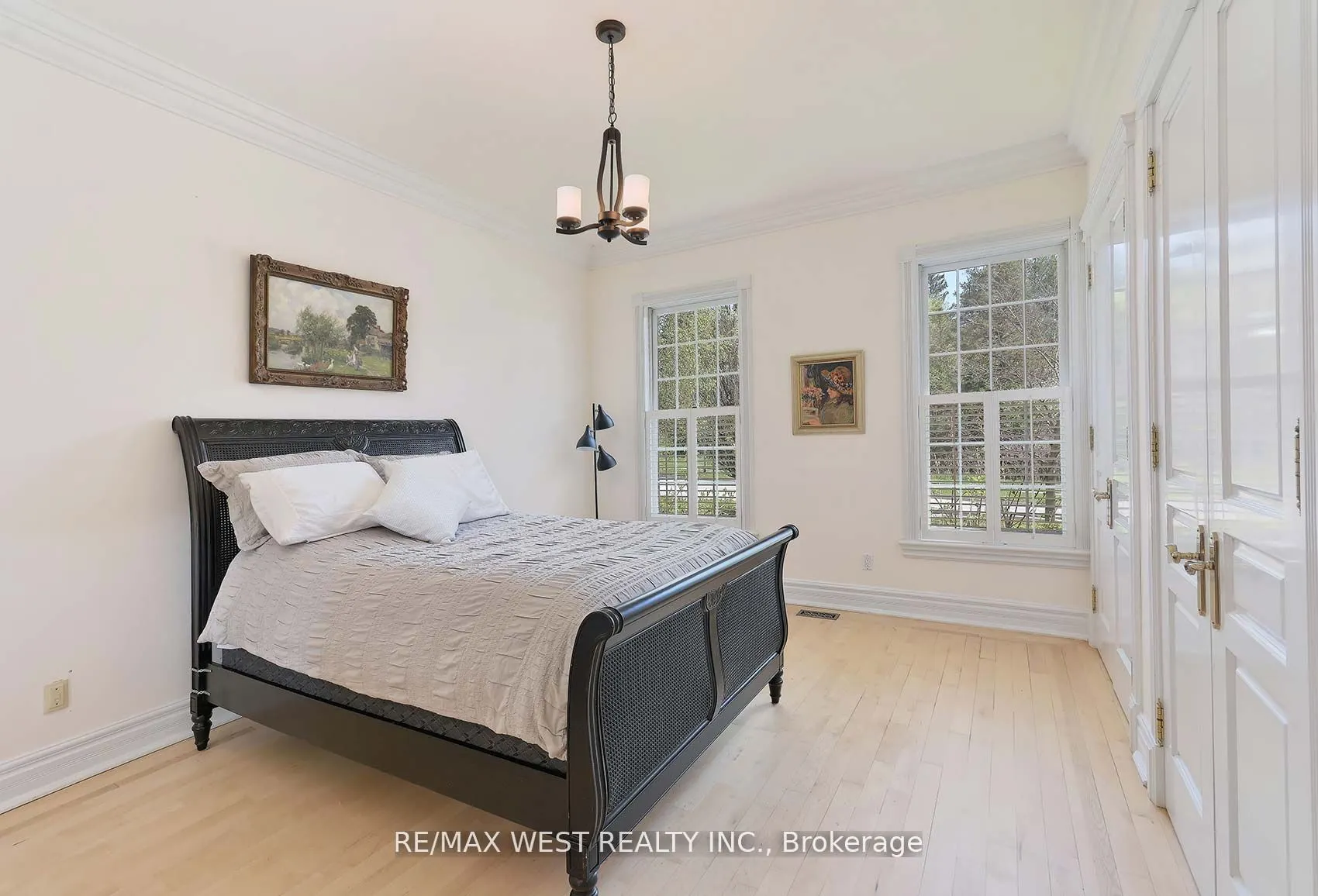 5 Humberview Drive