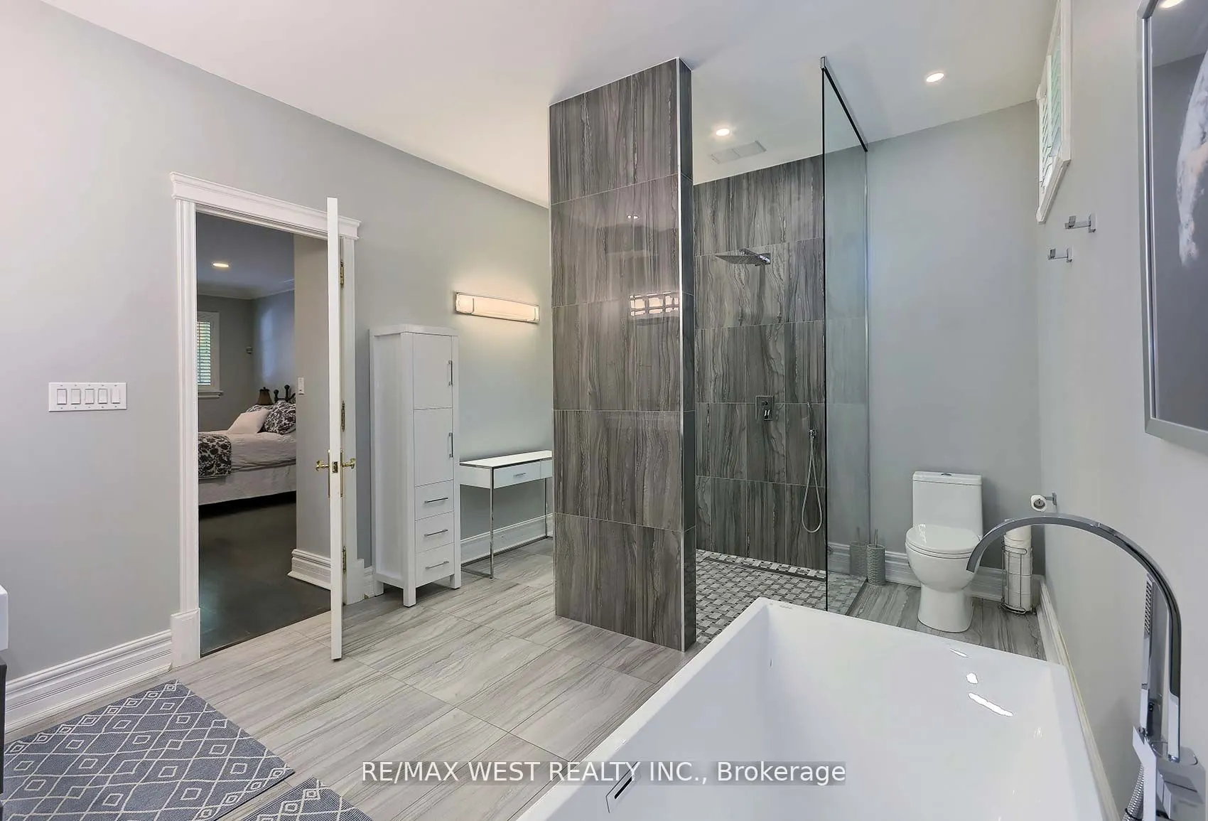 5 Humberview Drive