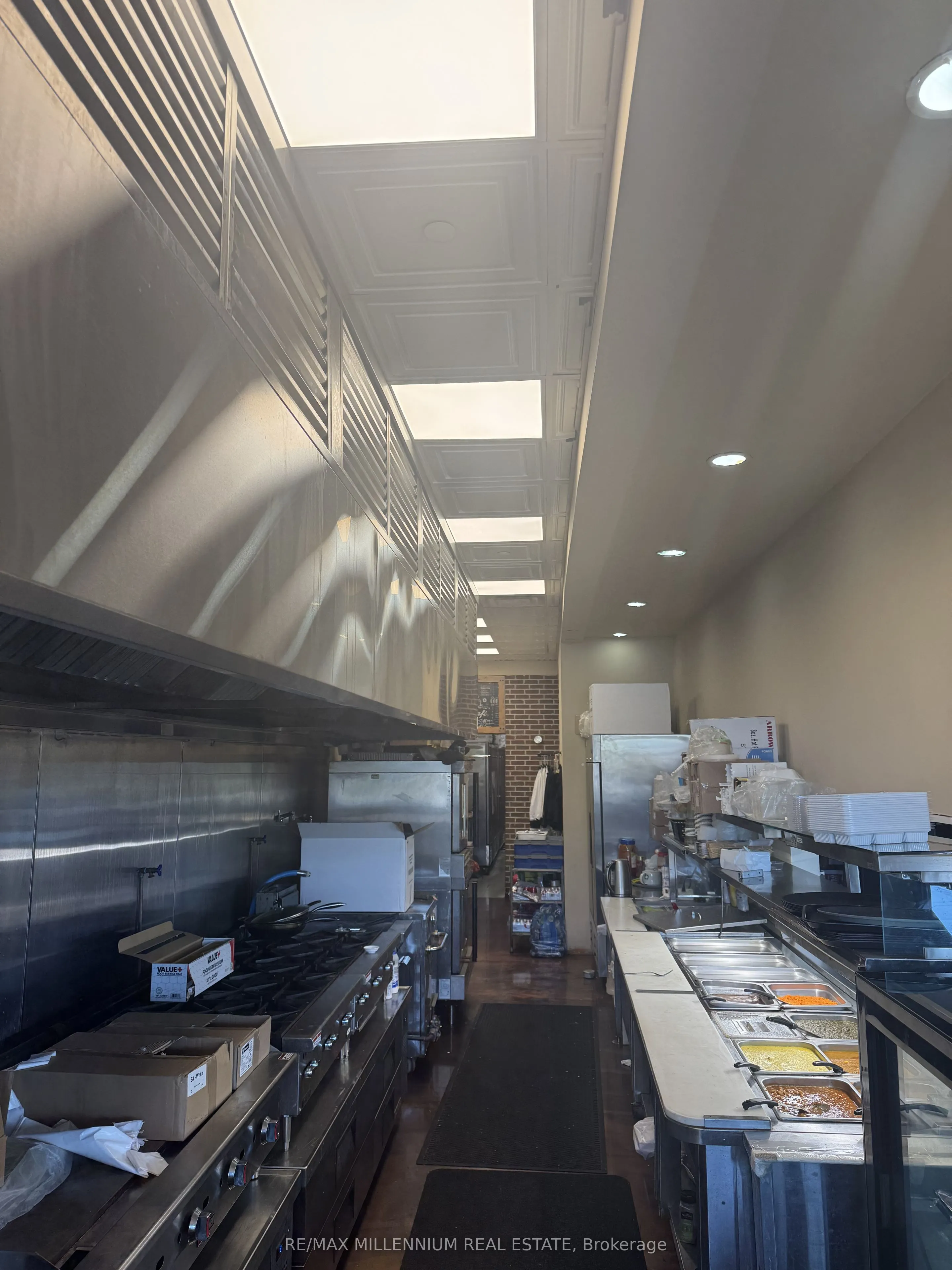 9600 Islington Avenue, #E2E