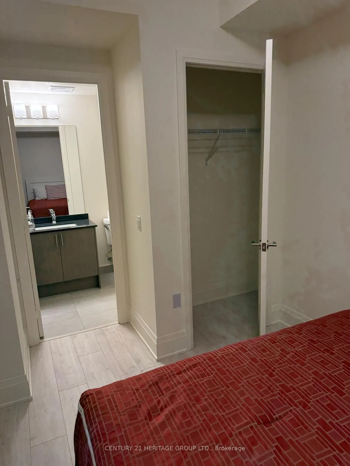 8960 Jane Street, #235