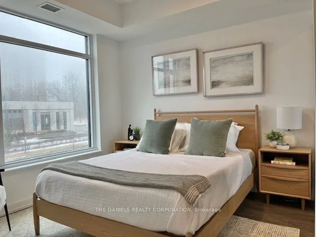 7950 Bathurst Street, #105