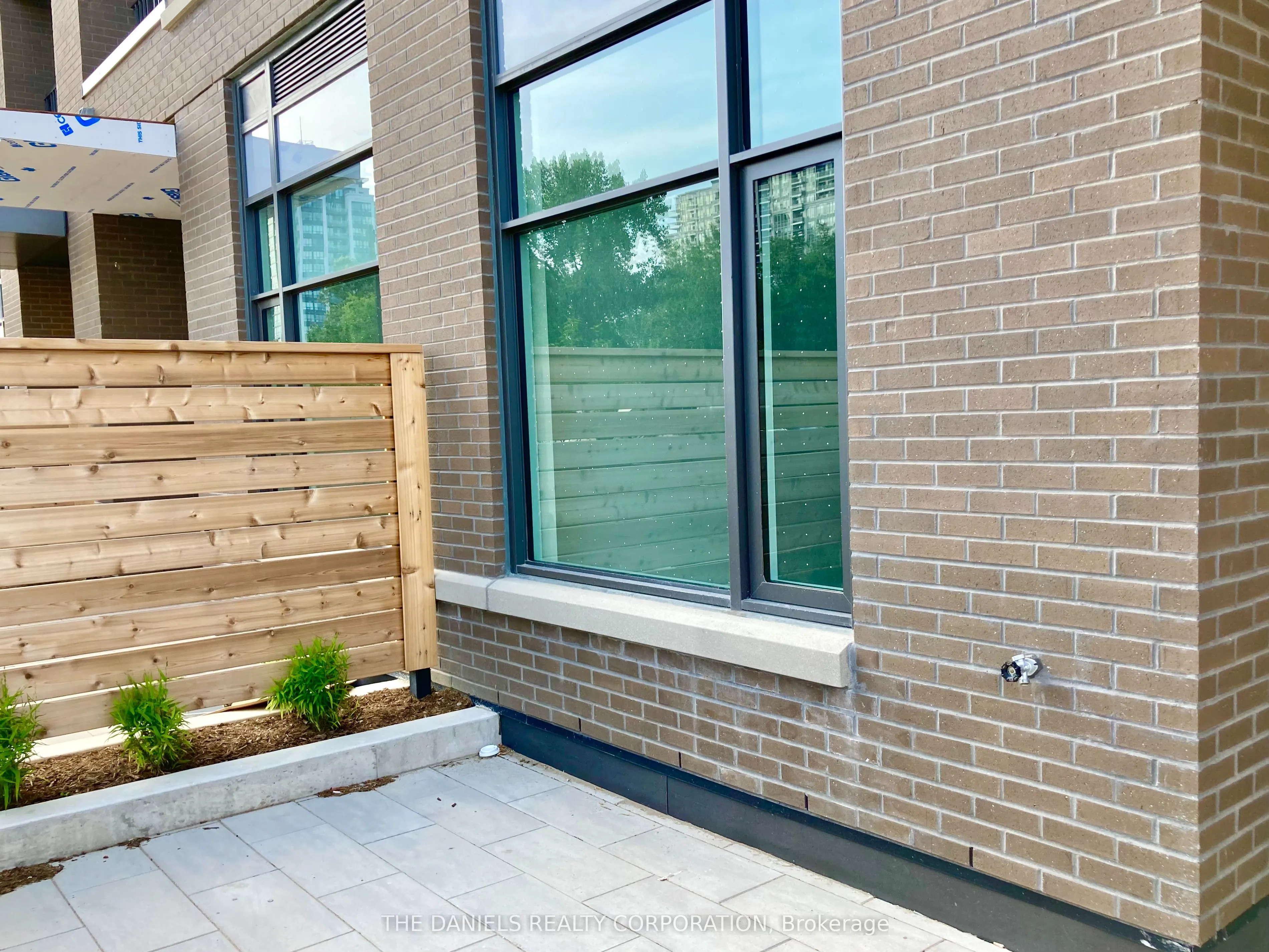 7950 Bathurst Street, #105