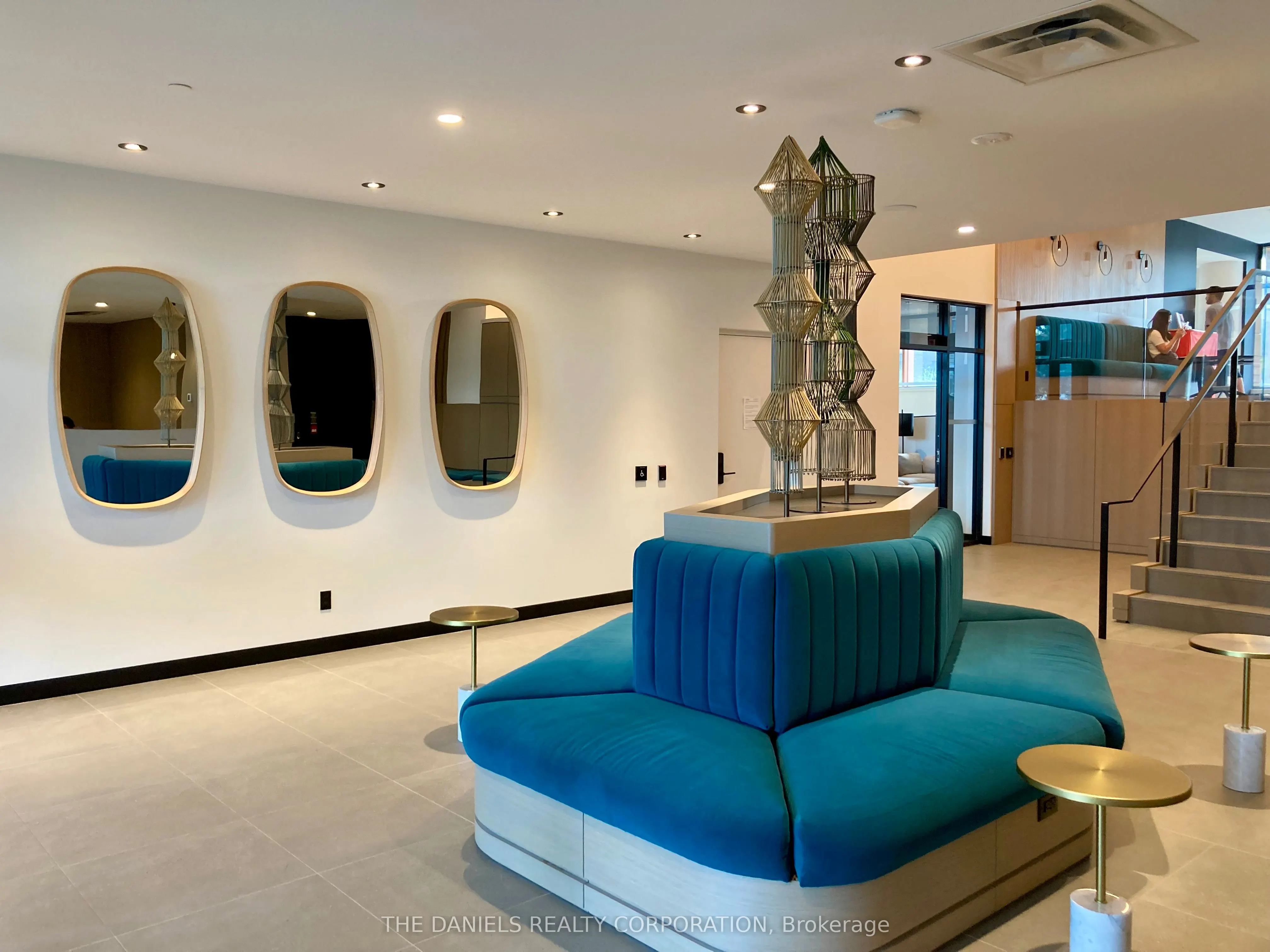 7950 Bathurst Street, #105