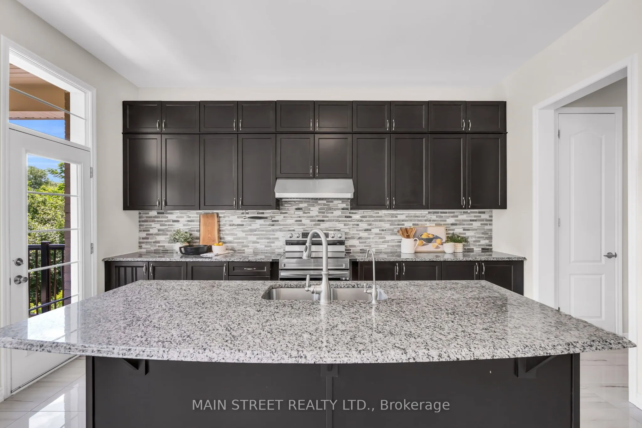 99 Bridgepointe Court