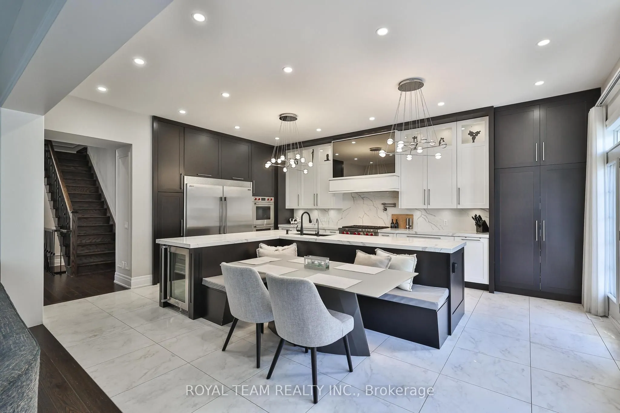 1 Ria Court