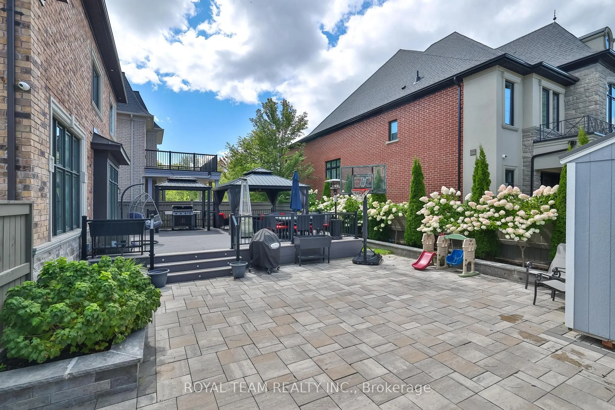 1 Ria Court